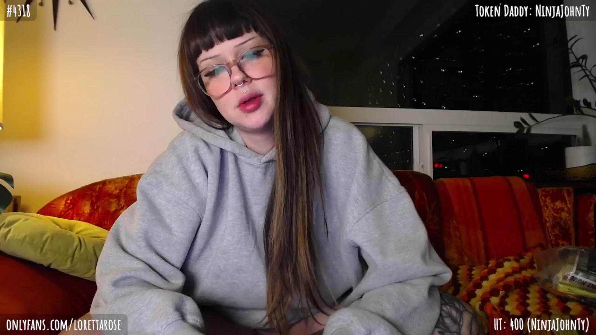 Gallery image thumbnail from LorettaRose's myfreecams stream on, 03/08/2024, 08:03 image 17 of 20
