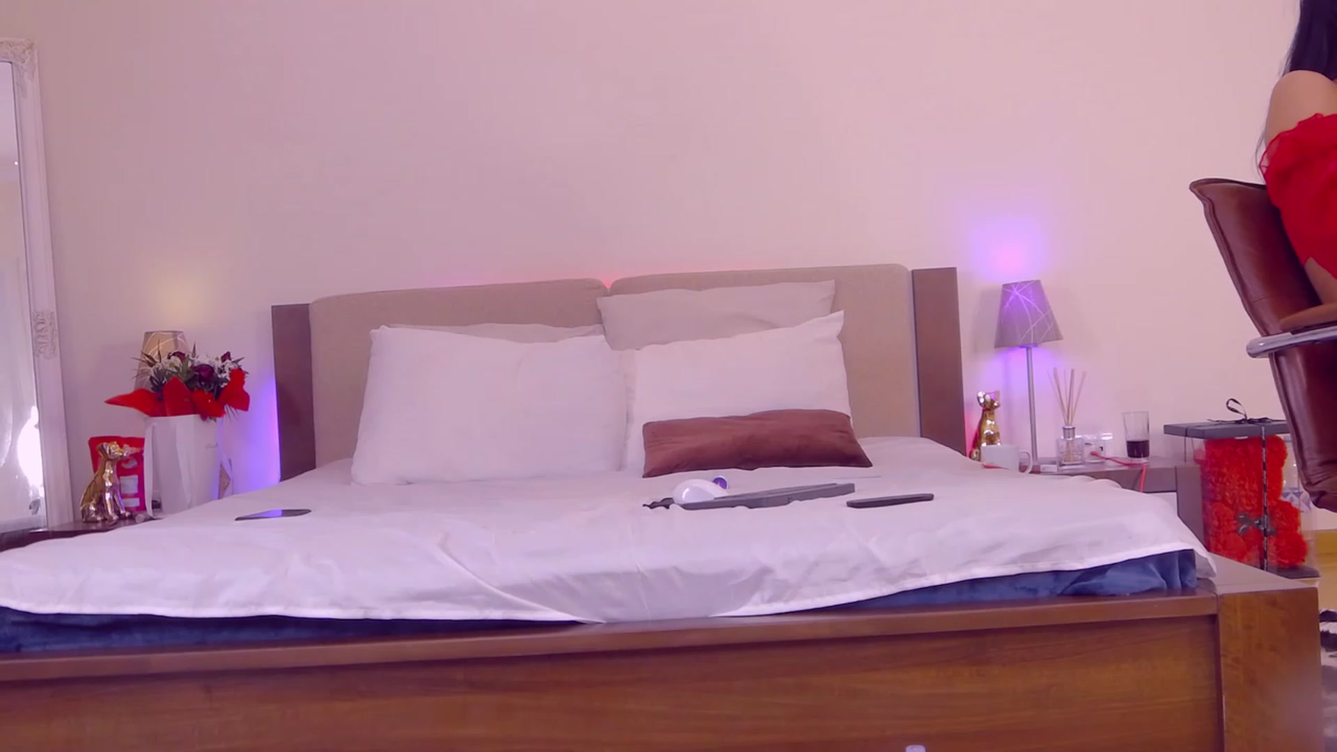 Gallery image thumbnail from Lorettelorena's myfreecams stream on, 03/14/2023, 13:30 image 18 of 20