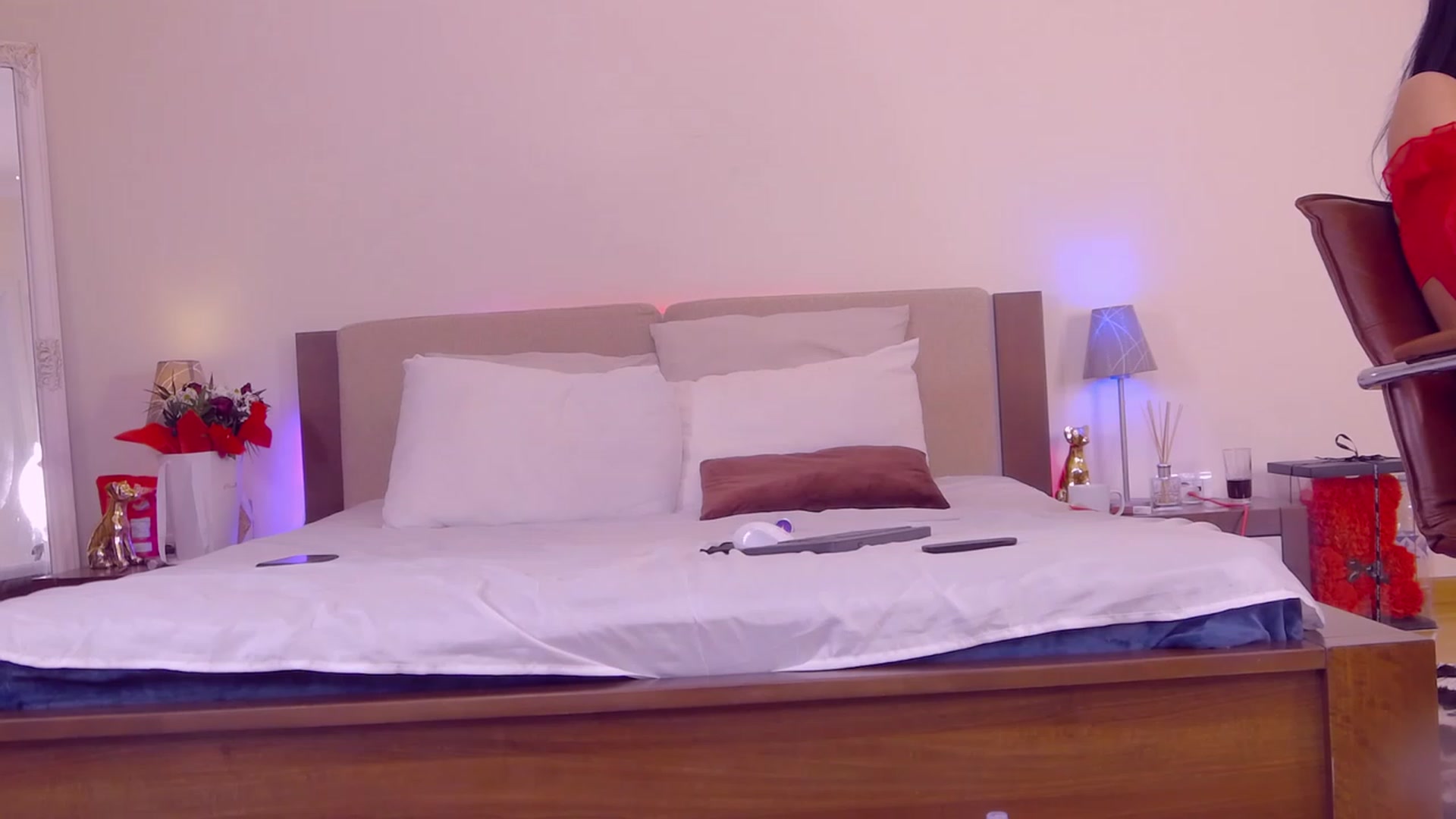 Gallery image thumbnail from Lorettelorena's myfreecams stream on, 03/14/2023, 13:30 image 17 of 20