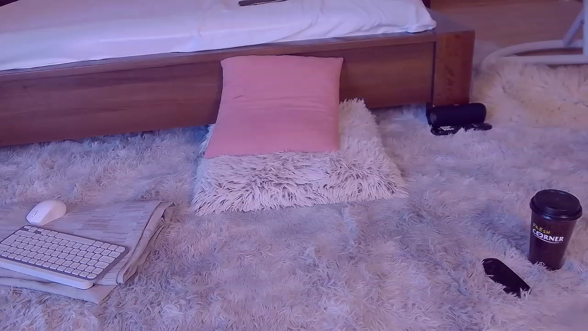 Gallery image thumbnail from Lorettelorena's myfreecams stream on, 06/29/2023, 11:24 image 16 of 20