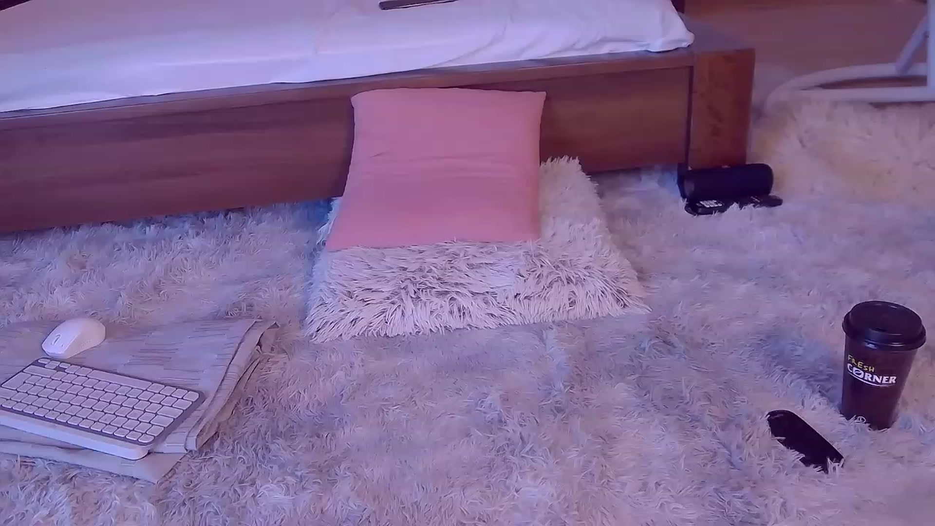 Gallery image thumbnail from Lorettelorena's myfreecams stream on, 06/29/2023, 11:24 image 15 of 20