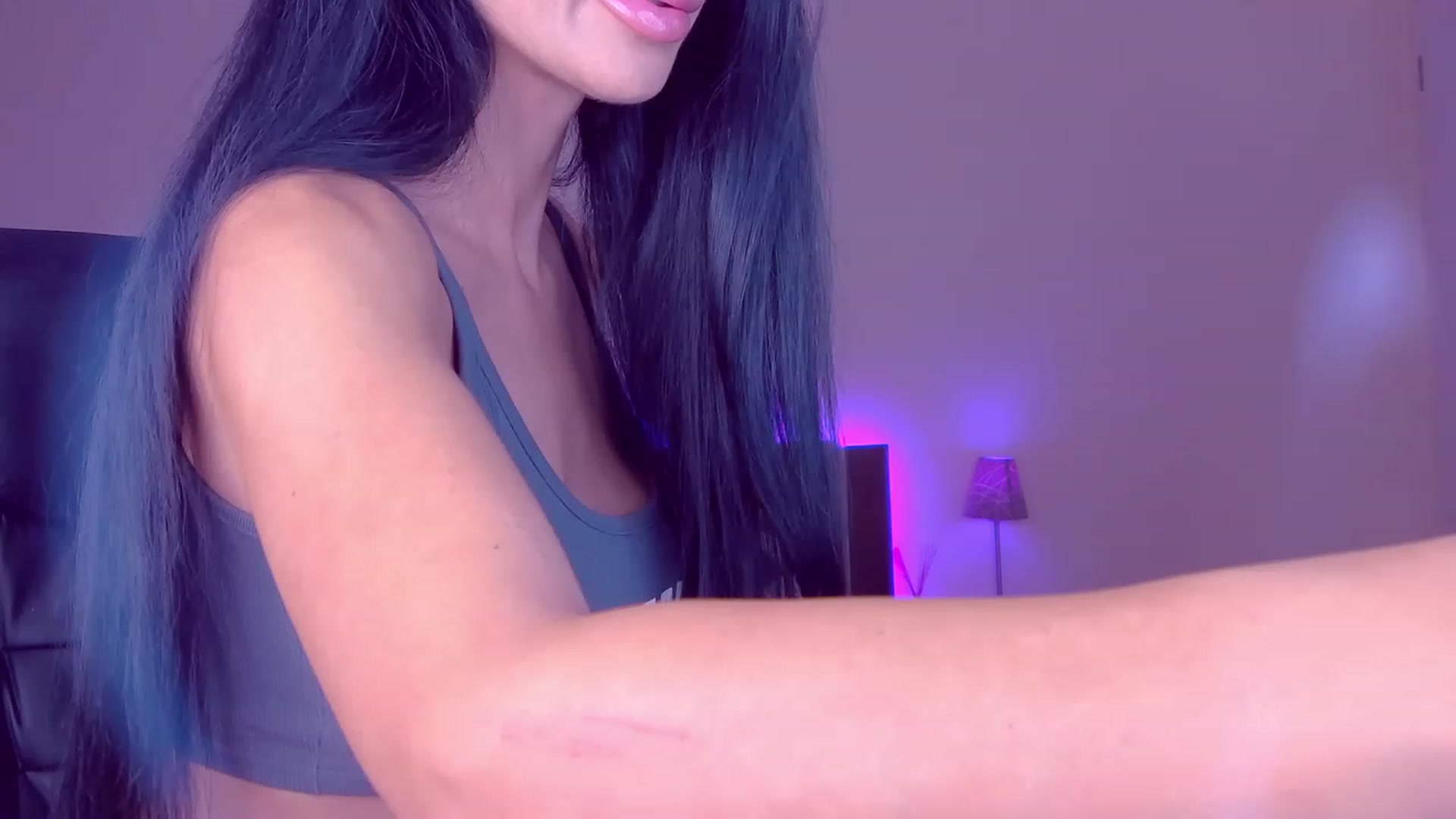 Gallery image thumbnail from Lorettelorena's myfreecams stream on, 10/28/2023, 10:47 image 16 of 20