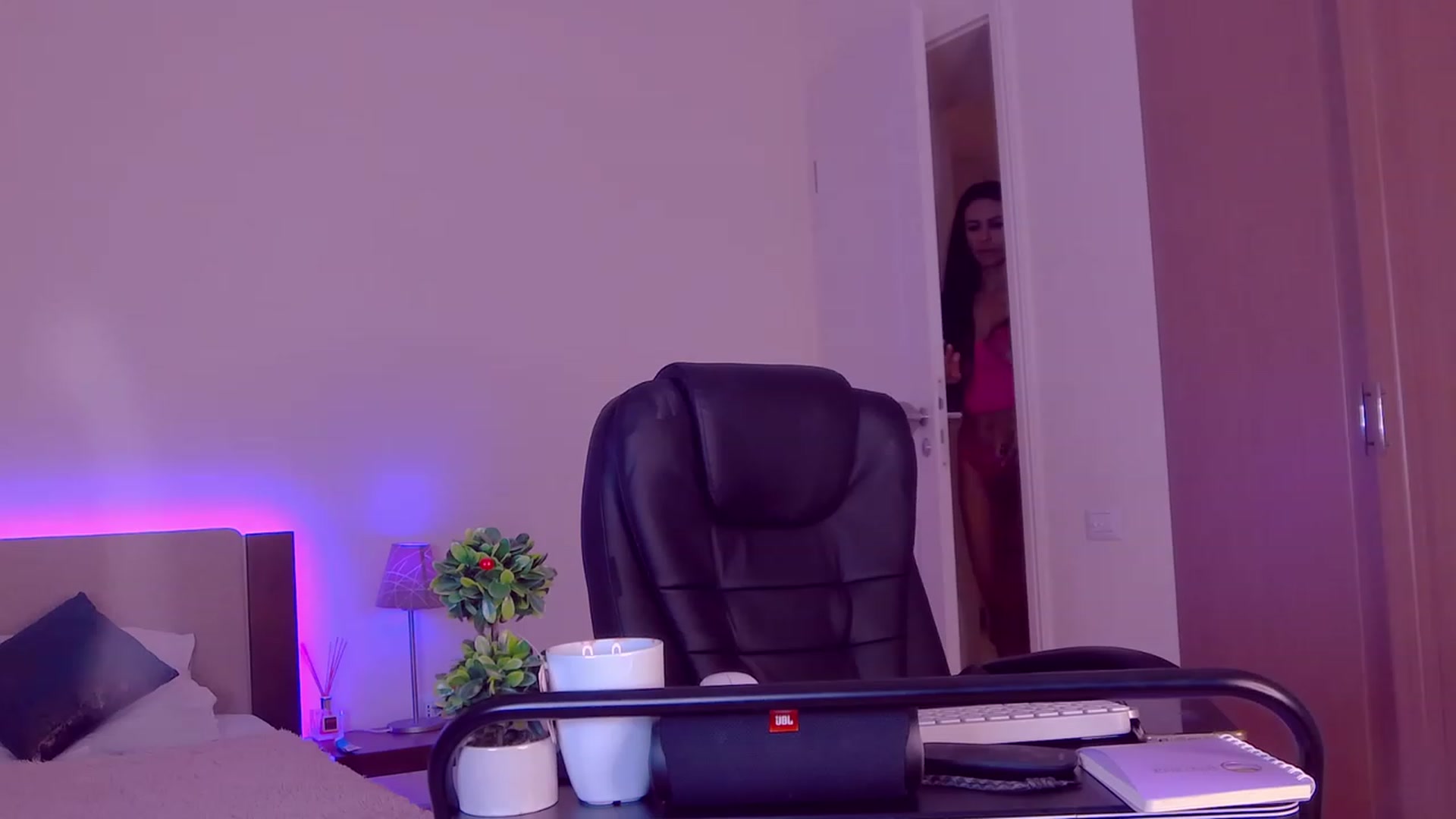 Gallery image thumbnail from Lorettelorena's myfreecams stream on, 10/28/2023, 10:47 image 4 of 20