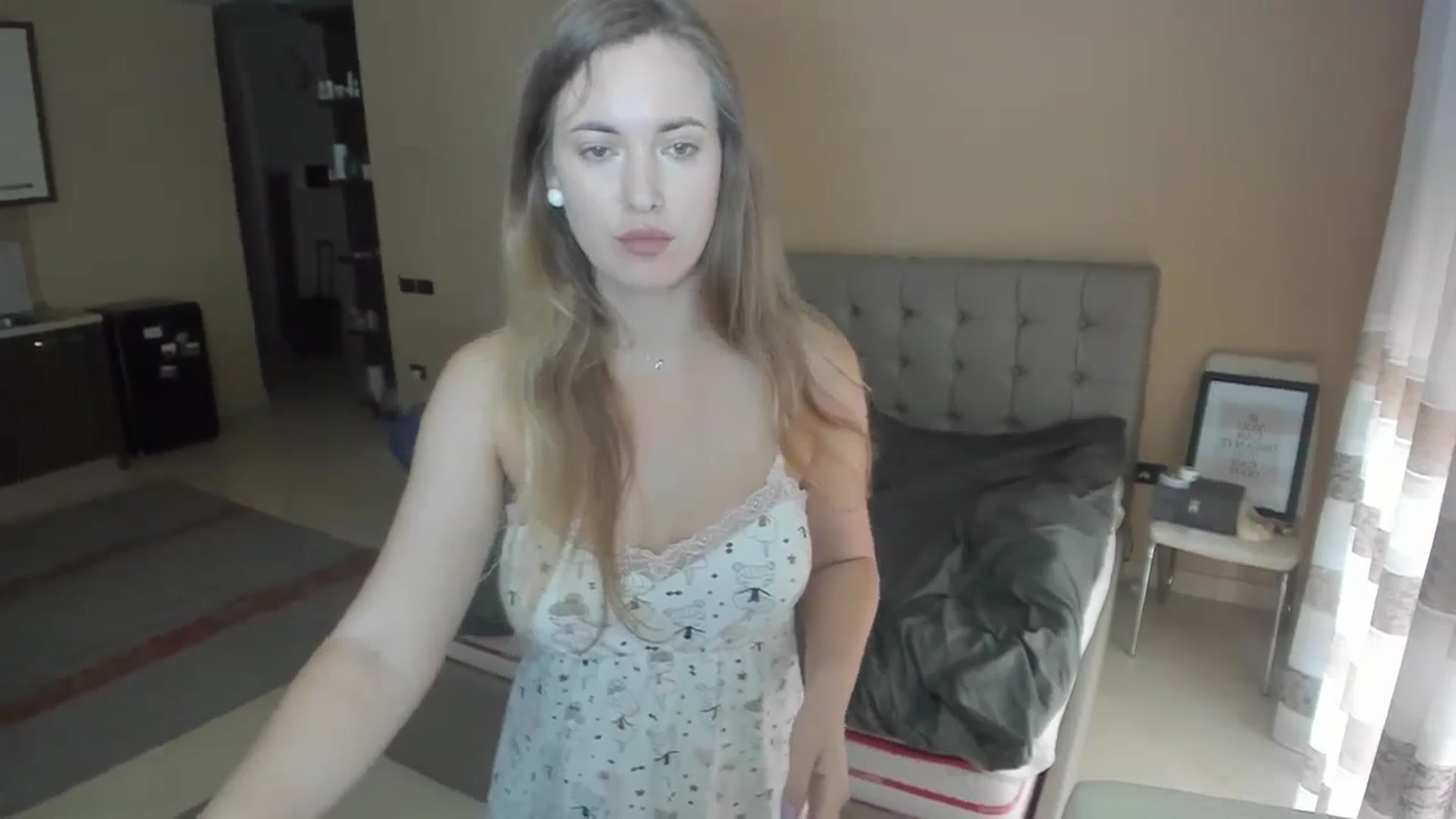 Gallery image thumbnail from Lori_Versary's myfreecams stream on, 04/07/2024, 14:08 image 6 of 20