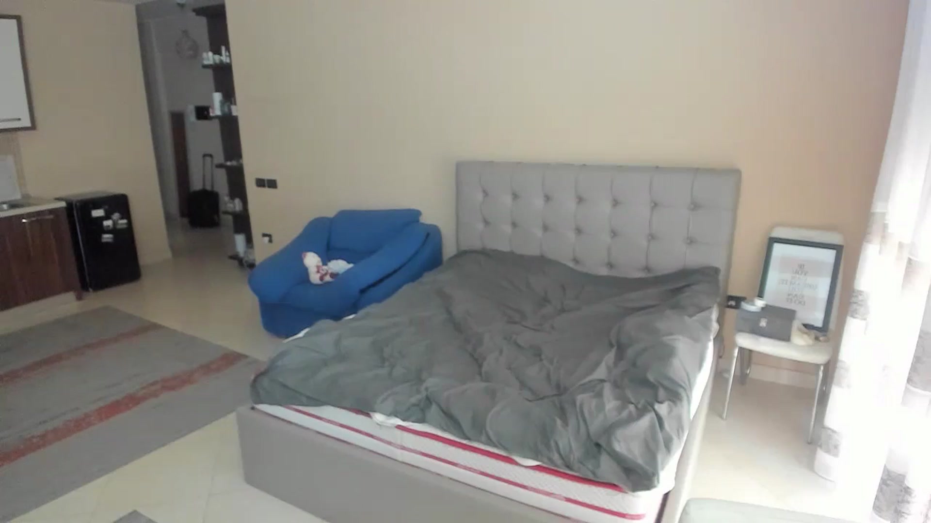 Gallery image thumbnail from Lori_Versary's myfreecams stream on, 04/07/2024, 14:08 image 7 of 20