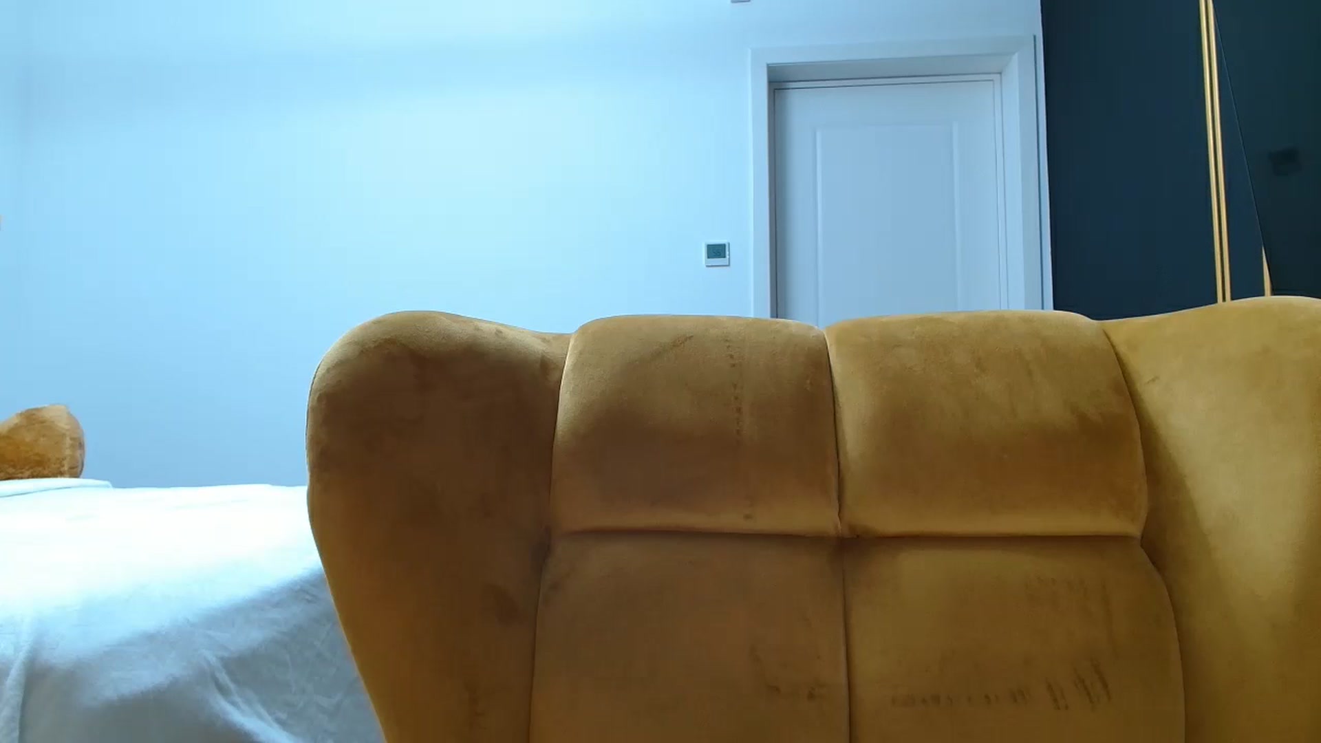 Gallery image thumbnail from LoryBday's myfreecams stream on, 05/03/2025, 22:29 image 17 of 20