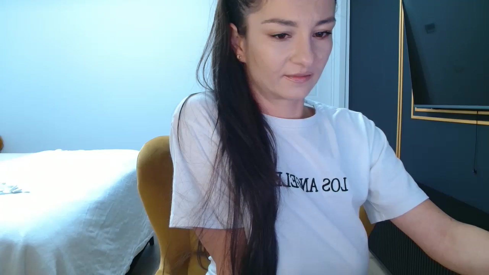 Gallery image thumbnail from LoryBday's myfreecams stream on, 05/07/2025, 01:55 image 2 of 20