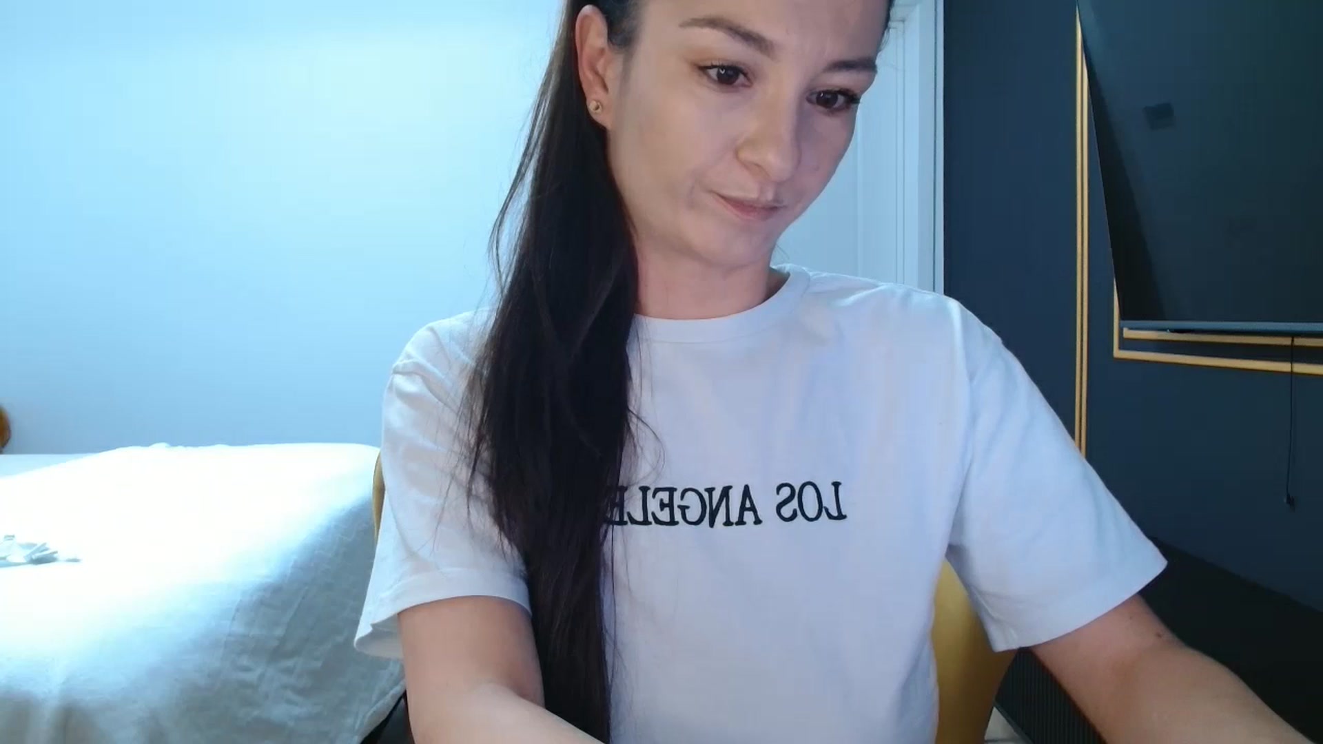 Gallery image thumbnail from LoryBday's myfreecams stream on, 05/07/2025, 01:55 image 6 of 20