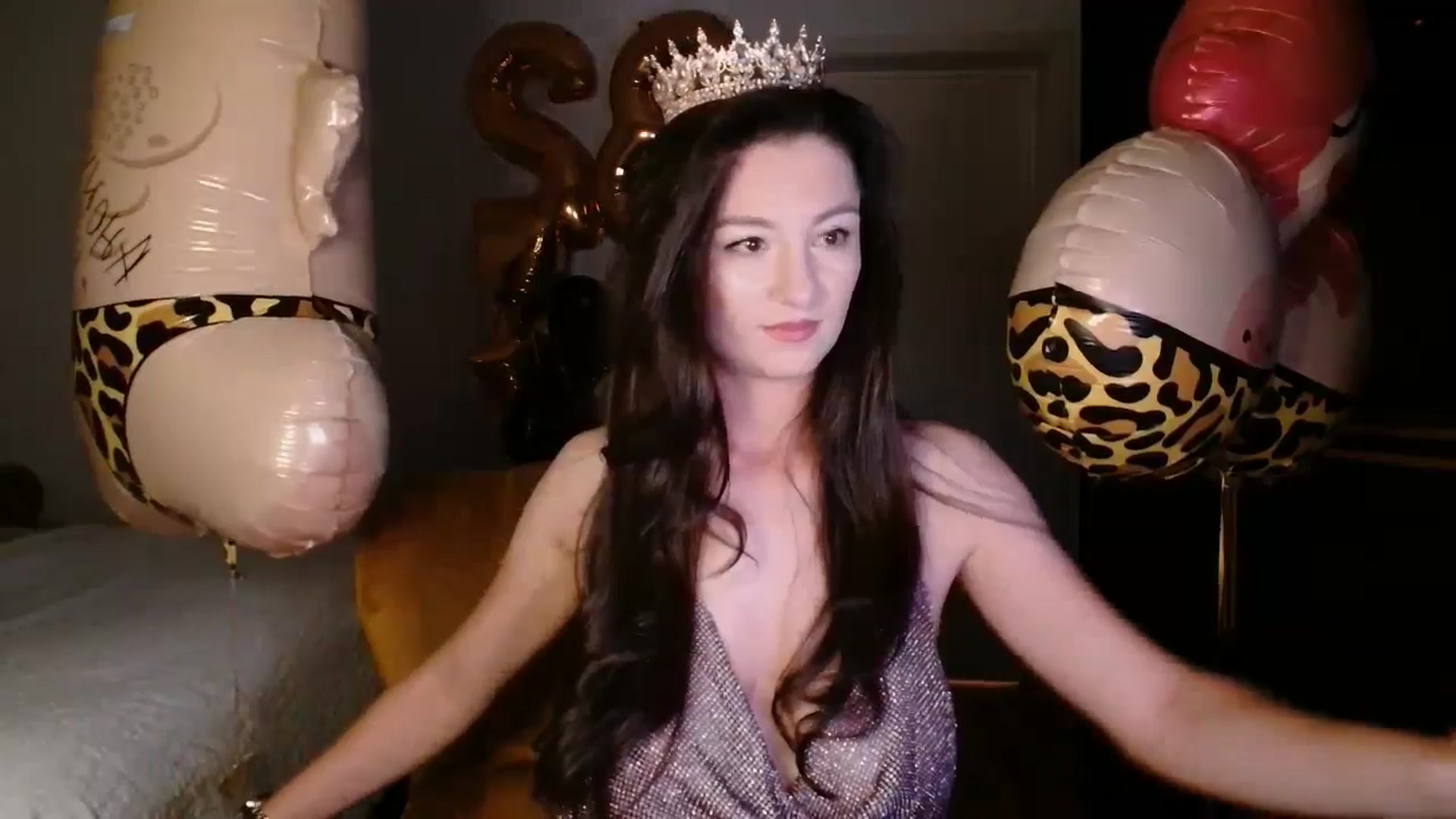 Gallery image thumbnail from LoryBday's myfreecams stream on, 05/09/2025, 22:21 image 14 of 20