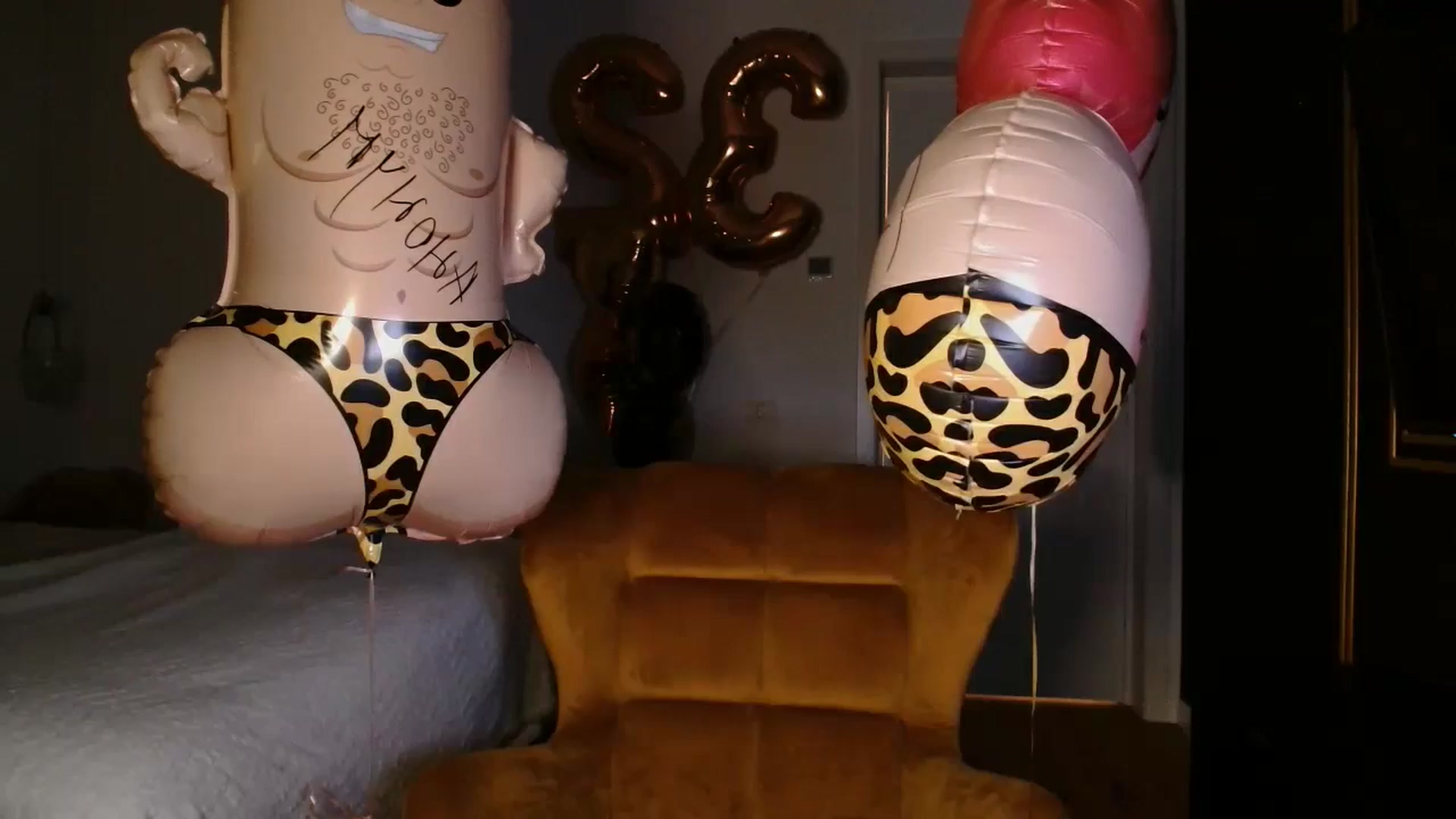 Gallery image thumbnail from LoryBday's myfreecams stream on, 05/10/2025, 24:11 image 6 of 20