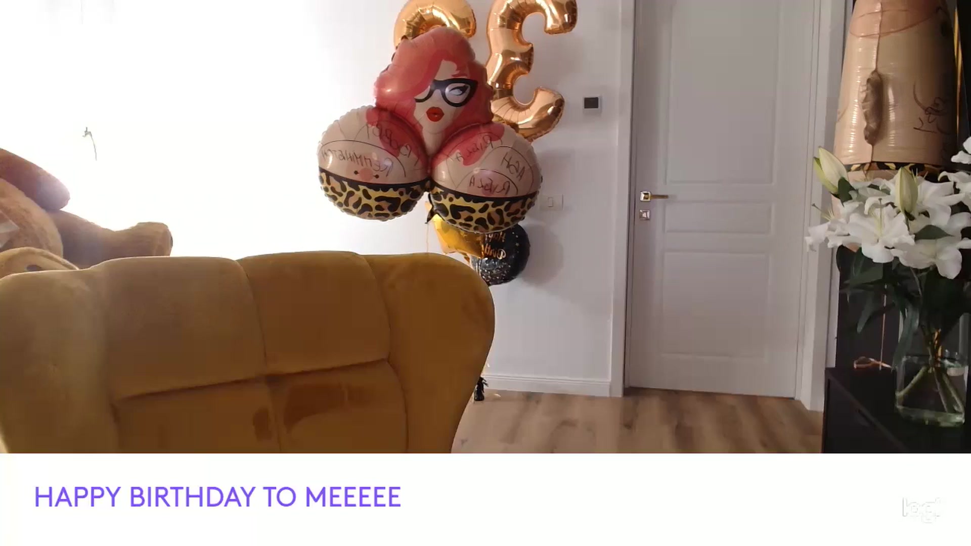 Gallery image thumbnail from LoryBday's myfreecams stream on, 05/11/2025, 24:24 image 13 of 20
