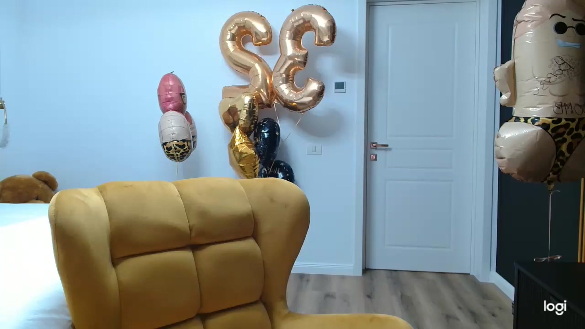 Gallery image thumbnail from LoryBday's myfreecams stream on, 05/17/2025, 03:01 image 15 of 20