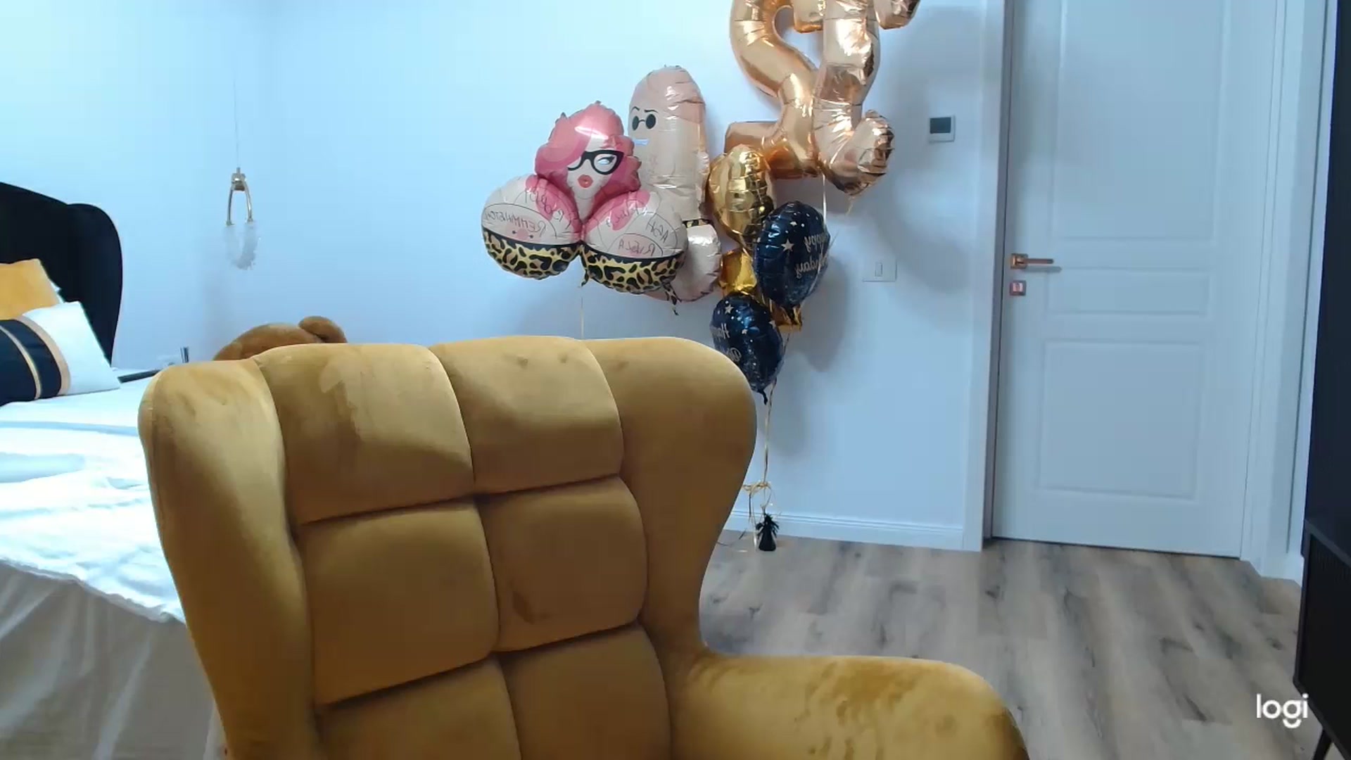 Gallery image thumbnail from LoryBday's myfreecams stream on, 05/18/2025, 02:02 image 16 of 20