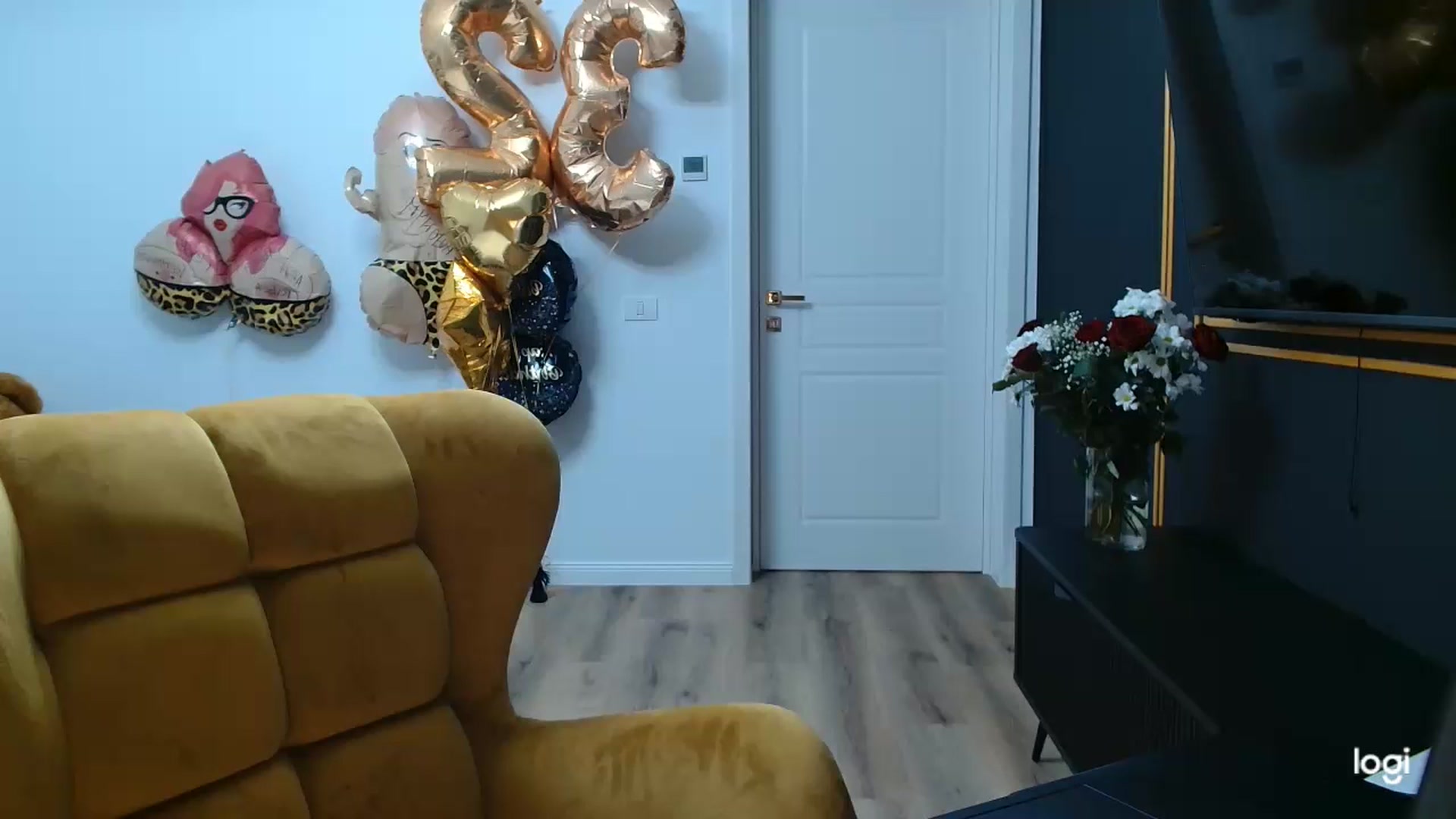 Gallery image thumbnail from LoryBday's myfreecams stream on, 05/22/2025, 24:47 image 1 of 20