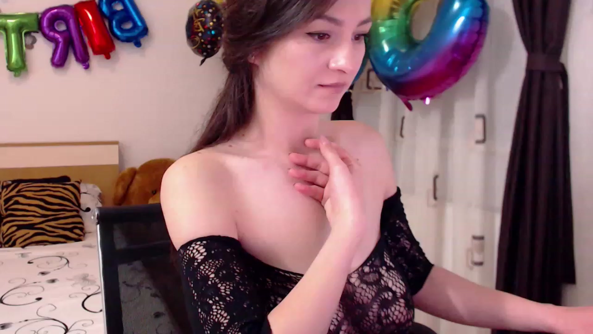 Gallery image thumbnail from LoryBell's myfreecams stream on, 05/15/2023, 21:56 image 18 of 20