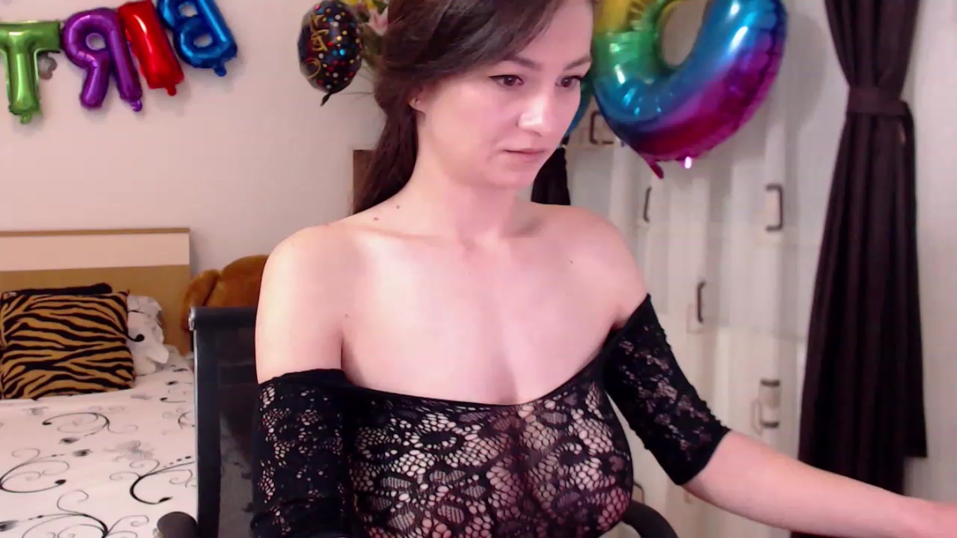 Gallery image thumbnail from LoryBell's myfreecams stream on, 05/15/2023, 21:56 image 4 of 20