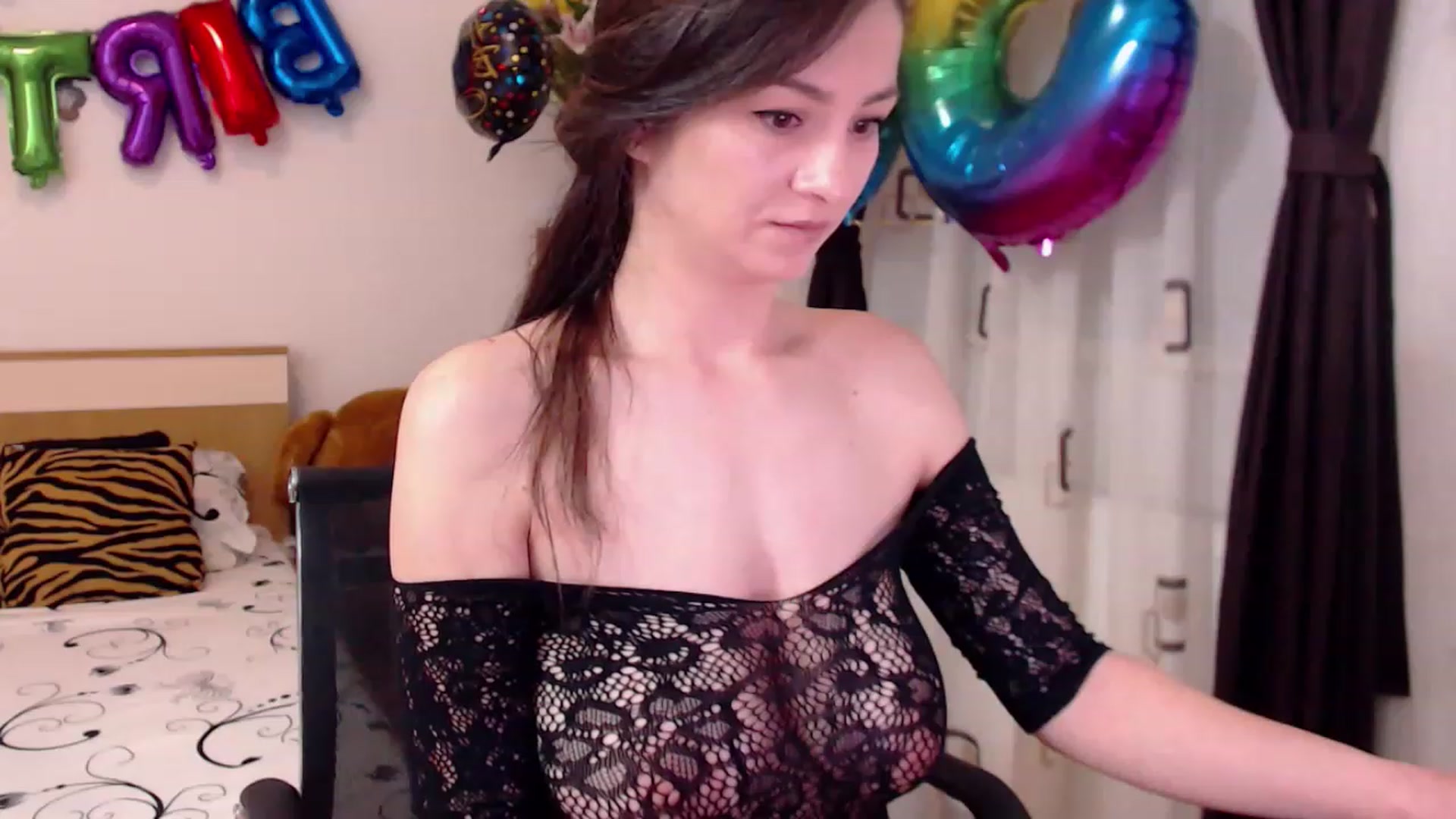 Gallery image thumbnail from LoryBell's myfreecams stream on, 05/15/2023, 21:56 image 2 of 20