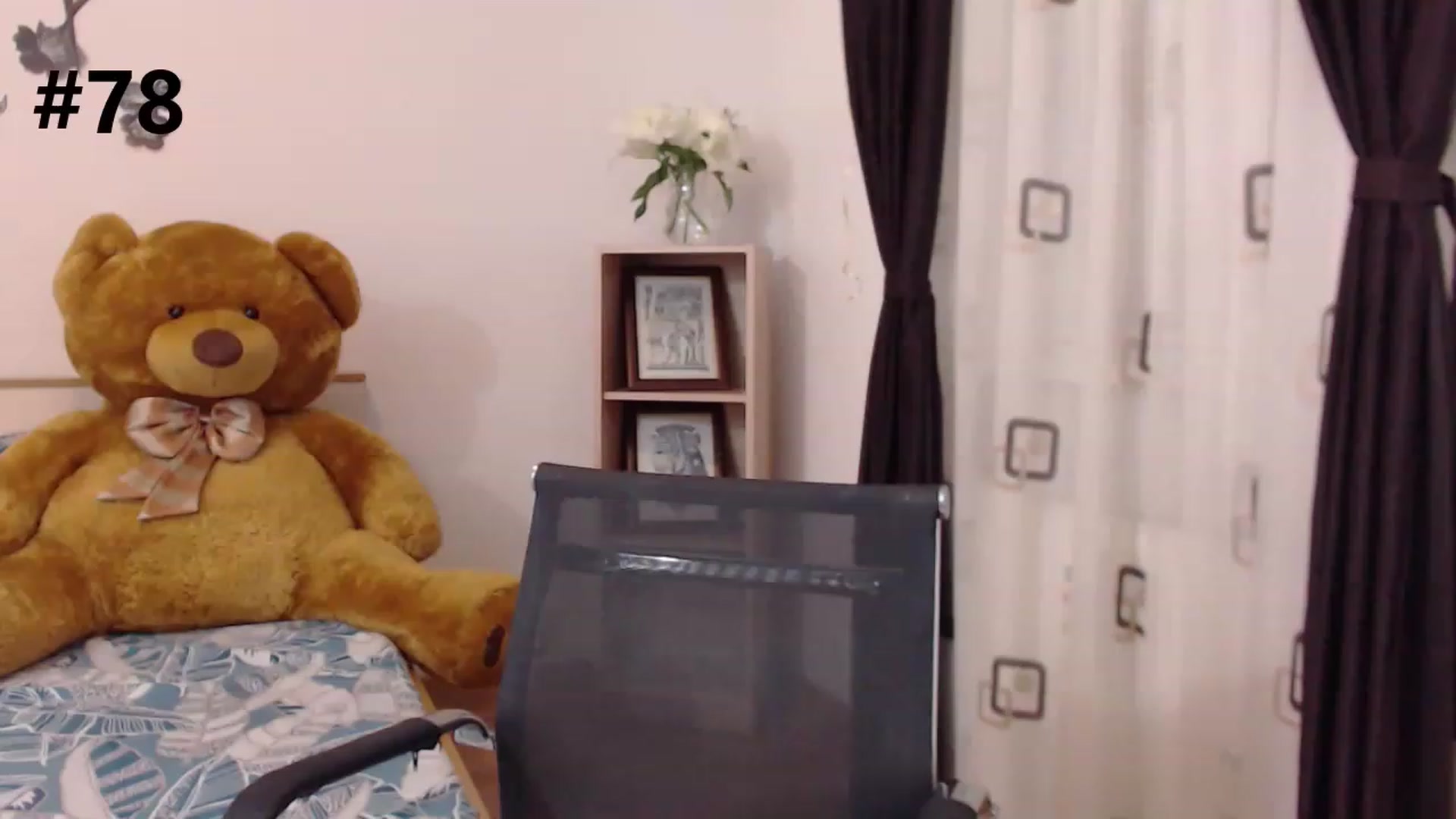 Gallery image thumbnail from LoryBell's myfreecams stream on, 06/05/2023, 22:33 image 15 of 20