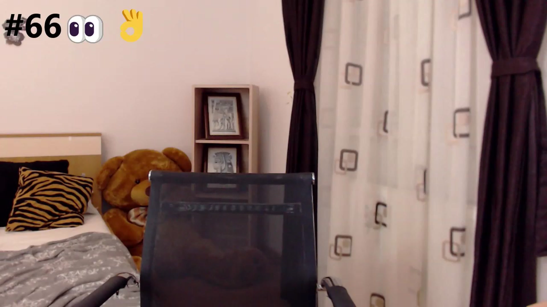 Gallery image thumbnail from LoryBell's myfreecams stream on, 06/19/2023, 01:27 image 12 of 20