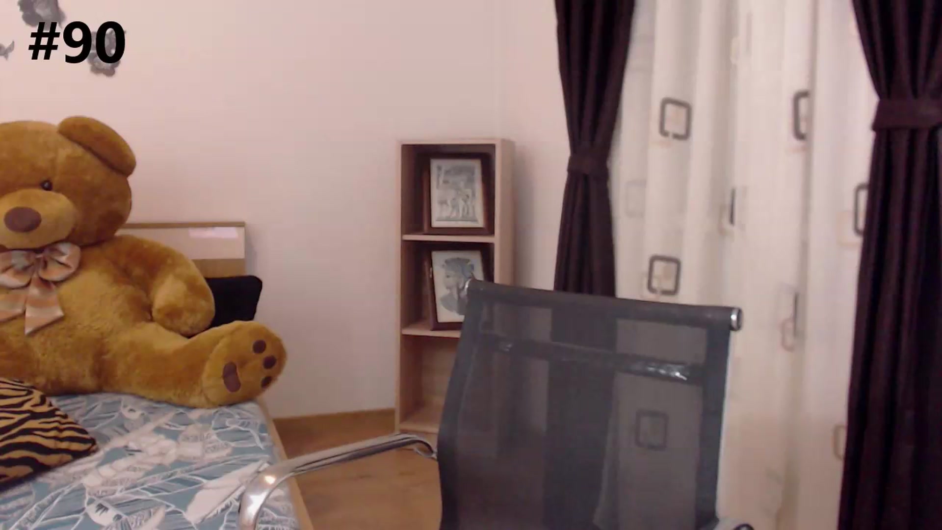 Gallery image thumbnail from LoryBell's myfreecams stream on, 07/12/2023, 02:22 image 3 of 20
