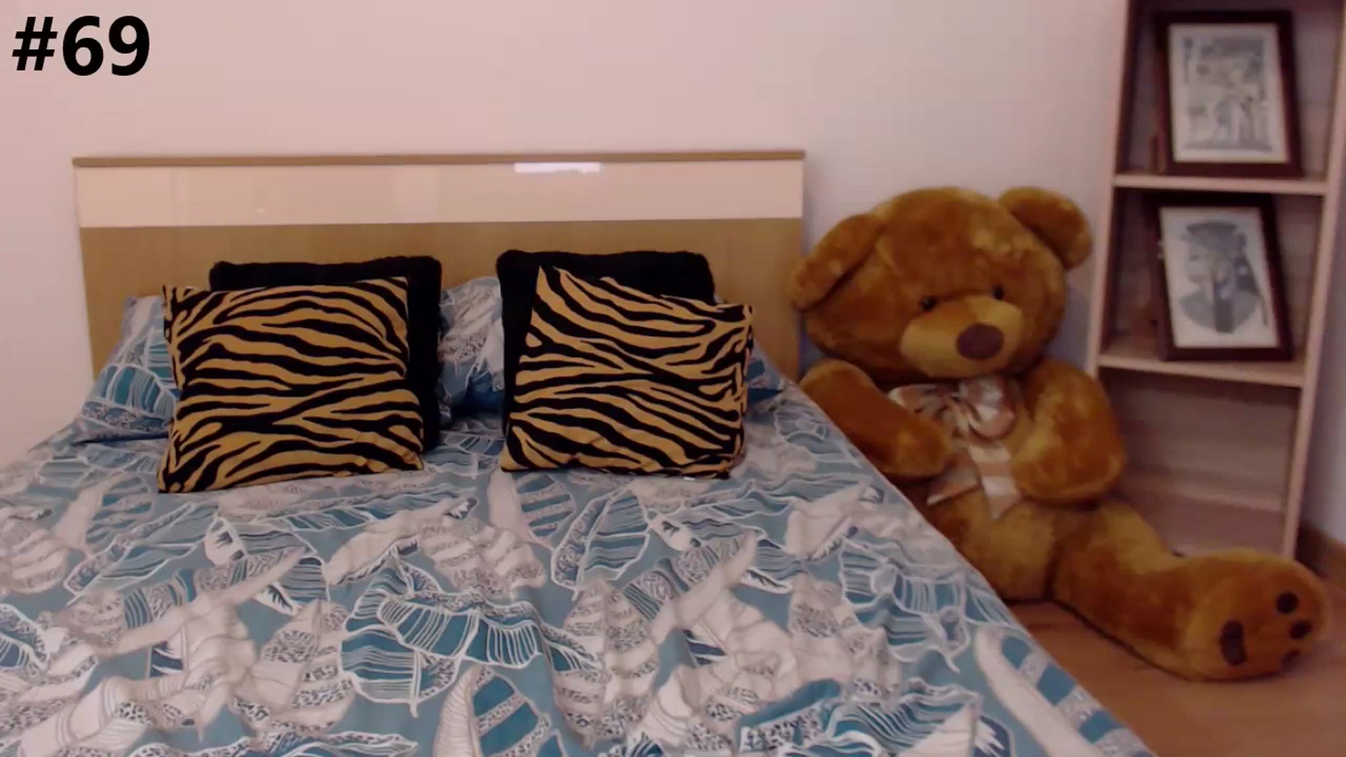 Gallery image thumbnail from LoryBell's myfreecams stream on, 07/15/2023, 24:11 image 20 of 20
