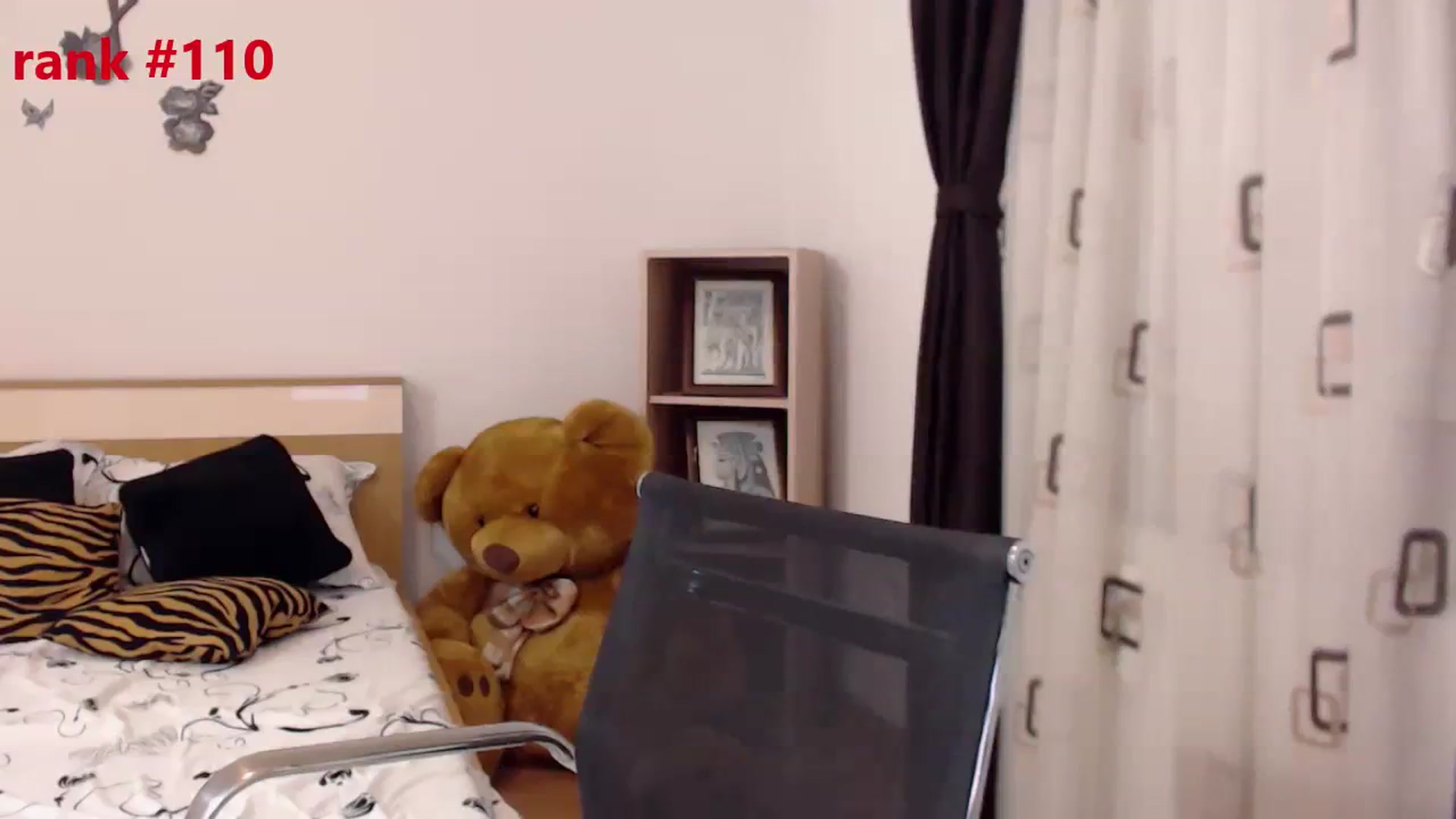 Gallery image thumbnail from LoryBell's myfreecams stream on, 08/11/2023, 01:06 image 11 of 20