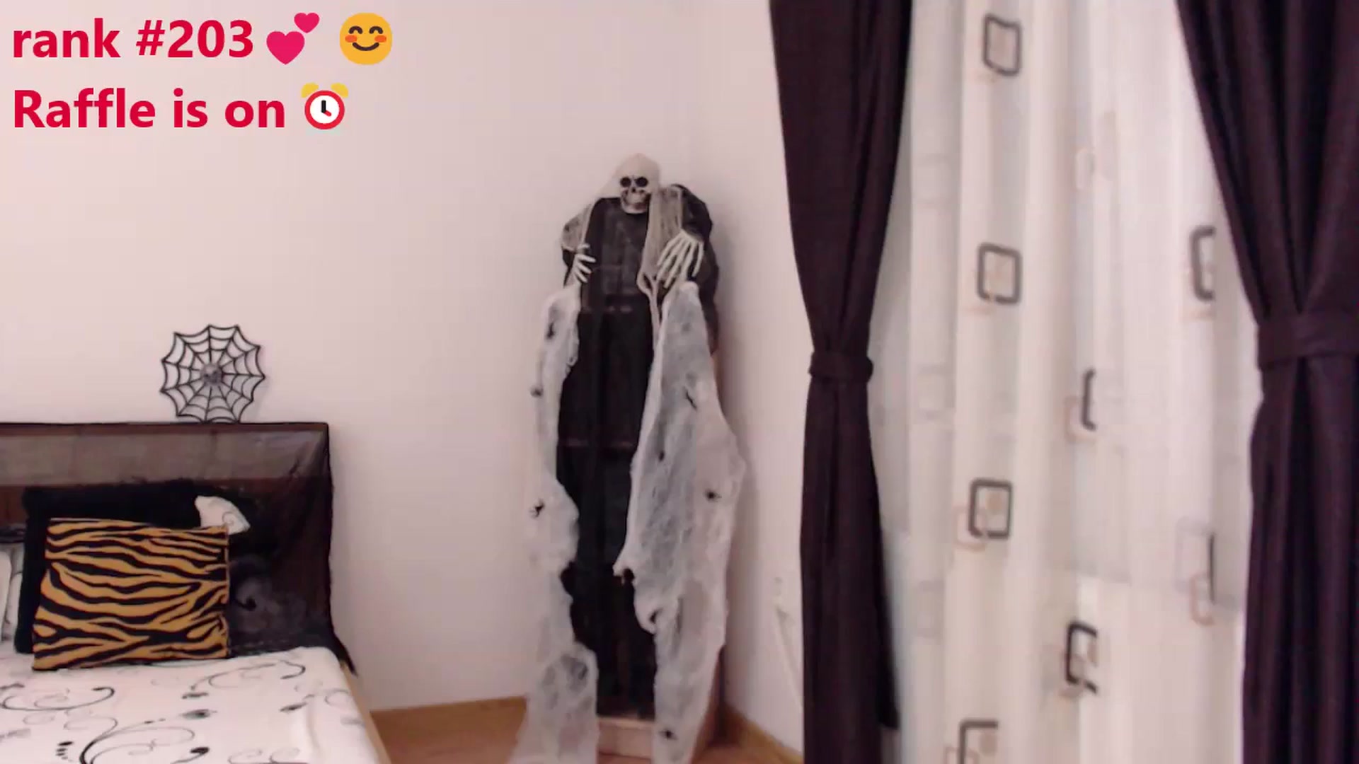 Gallery image thumbnail from LoryBell's myfreecams stream on, 10/13/2023, 24:08 image 19 of 20