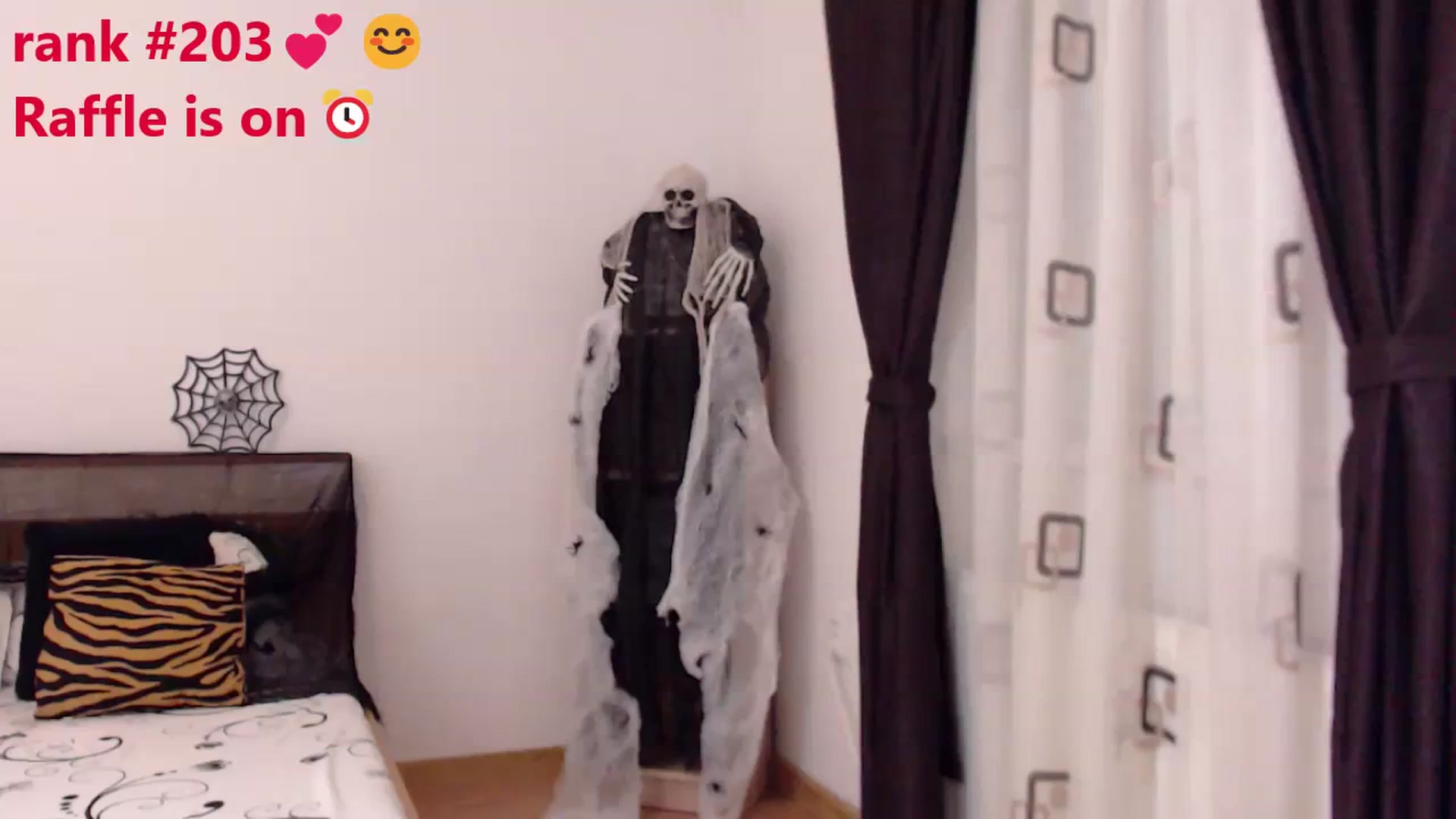Gallery image thumbnail from LoryBell's myfreecams stream on, 10/13/2023, 24:08 image 17 of 20