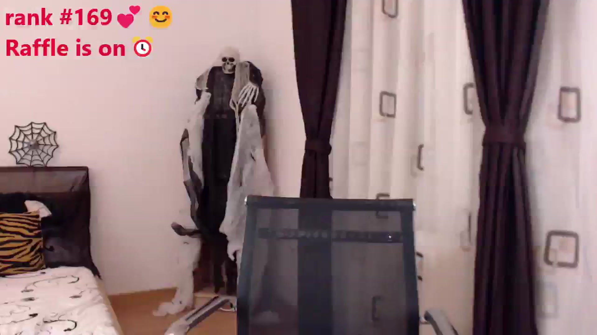 Gallery image thumbnail from LoryBell's myfreecams stream on, 10/14/2023, 24:05 image 20 of 20