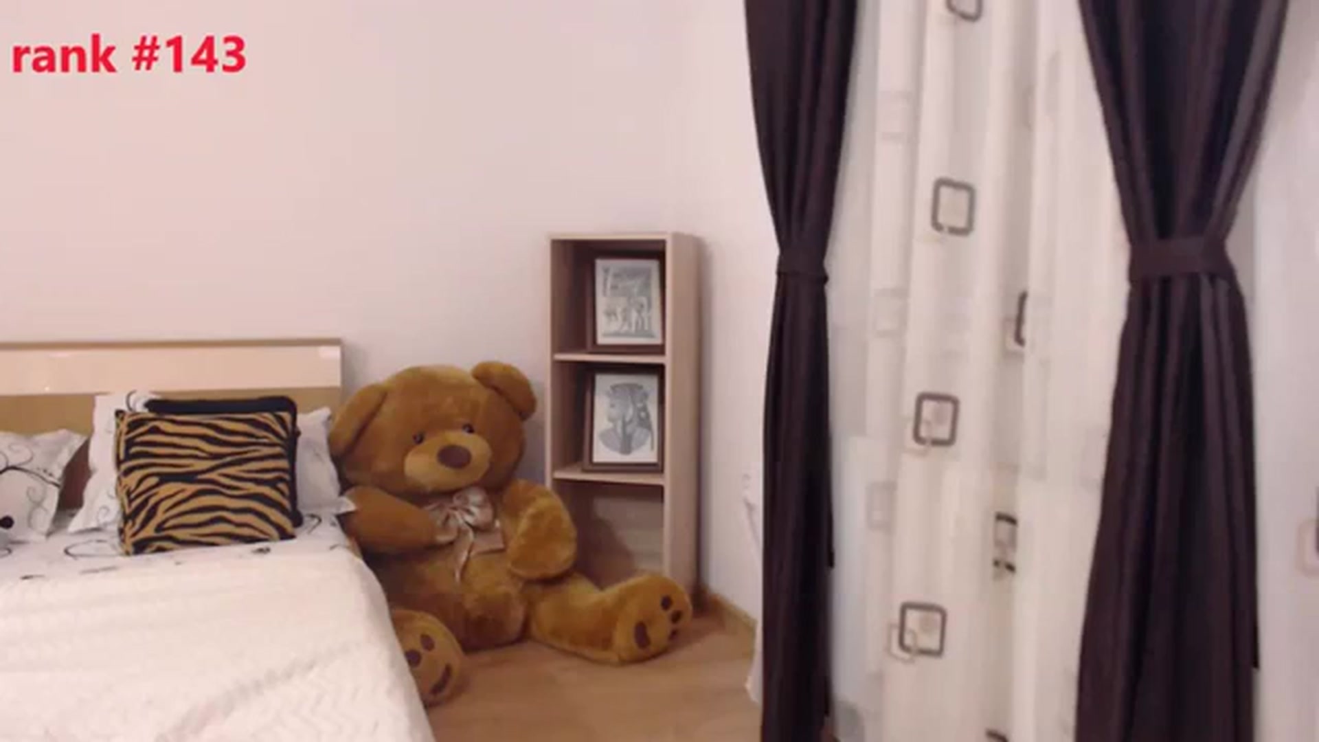 Gallery image thumbnail from LoryBell's myfreecams stream on, 11/26/2023, 24:01 image 10 of 20