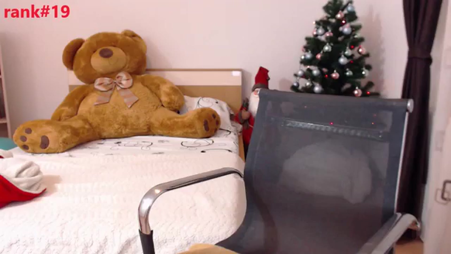 Gallery image thumbnail from LoryBell's myfreecams stream on, 12/05/2023, 24:02 image 19 of 20