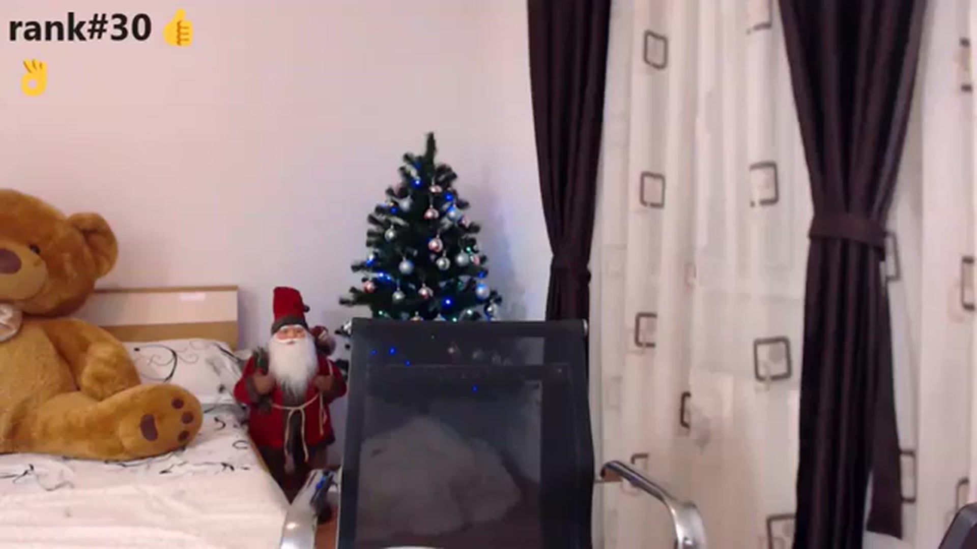 Gallery image thumbnail from LoryBell's myfreecams stream on, 12/10/2023, 24:06 image 18 of 20