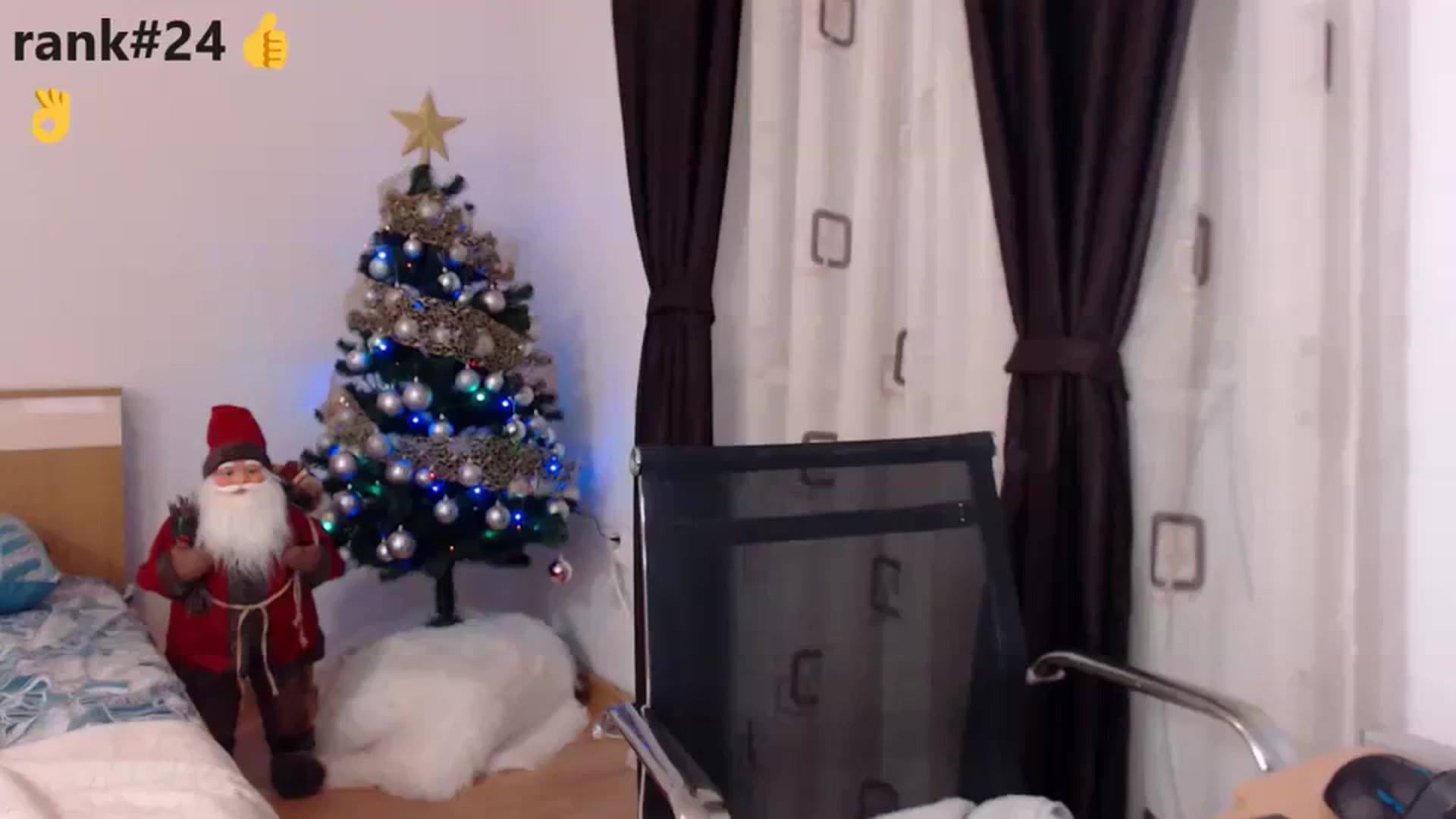 Gallery image thumbnail from LoryBell's myfreecams stream on, 12/29/2023, 03:31 image 2 of 20