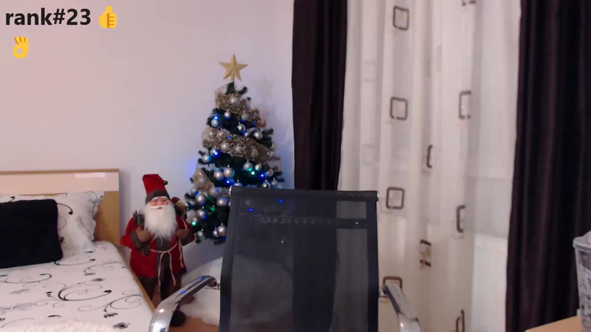 Gallery image thumbnail from LoryBell's myfreecams stream on, 01/01/2024, 24:00 image 10 of 20