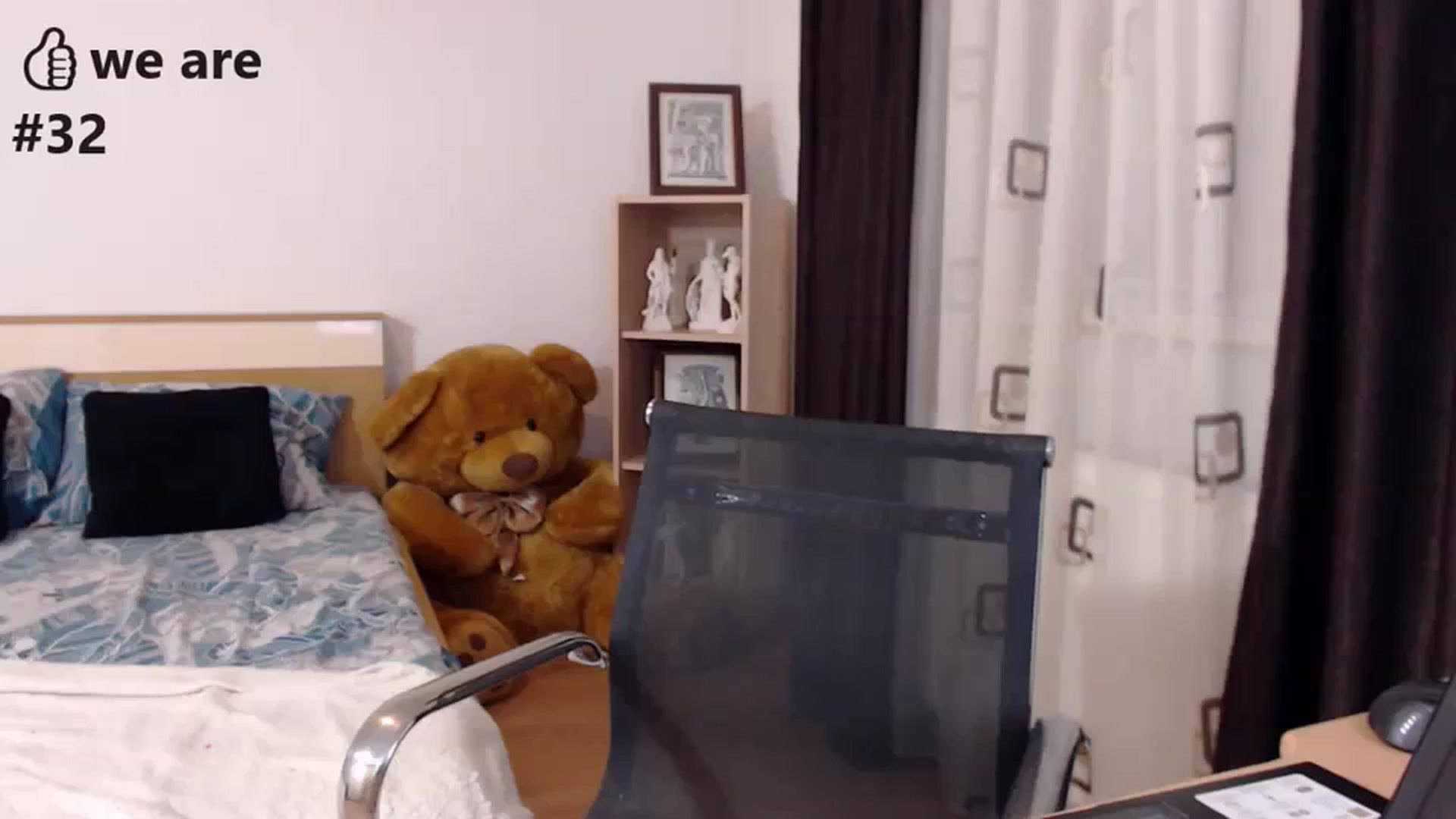 Gallery image thumbnail from LoryBell's myfreecams stream on, 02/22/2024, 01:27 image 3 of 20