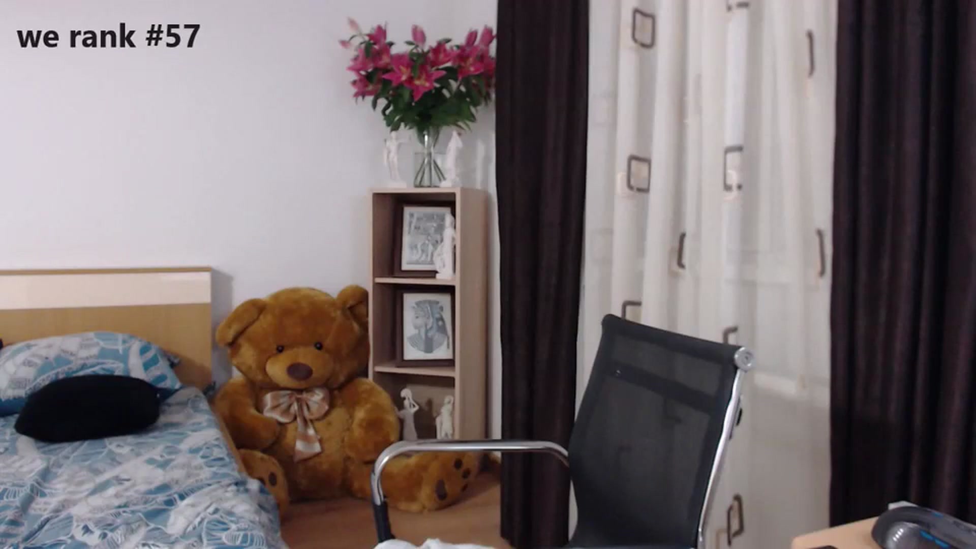 Gallery image thumbnail from LoryBell's myfreecams stream on, 03/12/2024, 24:43 image 13 of 20
