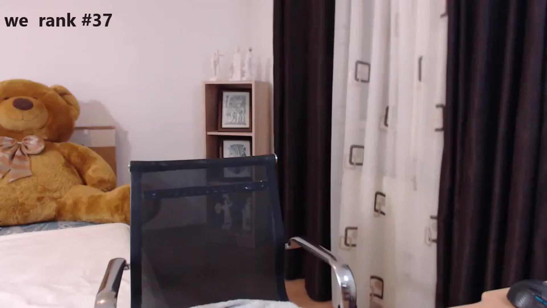 Gallery image thumbnail from LoryBell's myfreecams stream on, 03/16/2024, 02:26 image 9 of 20
