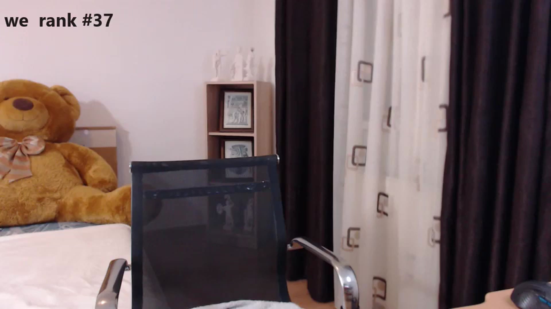 Gallery image thumbnail from LoryBell's myfreecams stream on, 03/16/2024, 02:26 image 10 of 20