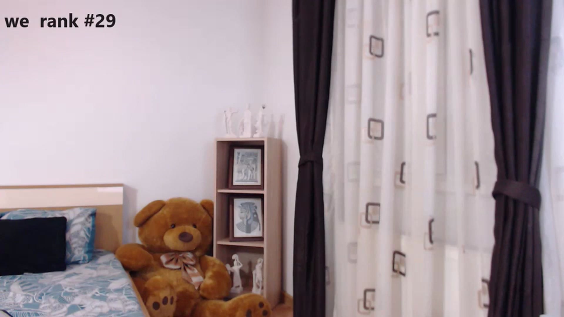 Gallery image thumbnail from LoryBell's myfreecams stream on, 03/25/2024, 24:34 image 2 of 20
