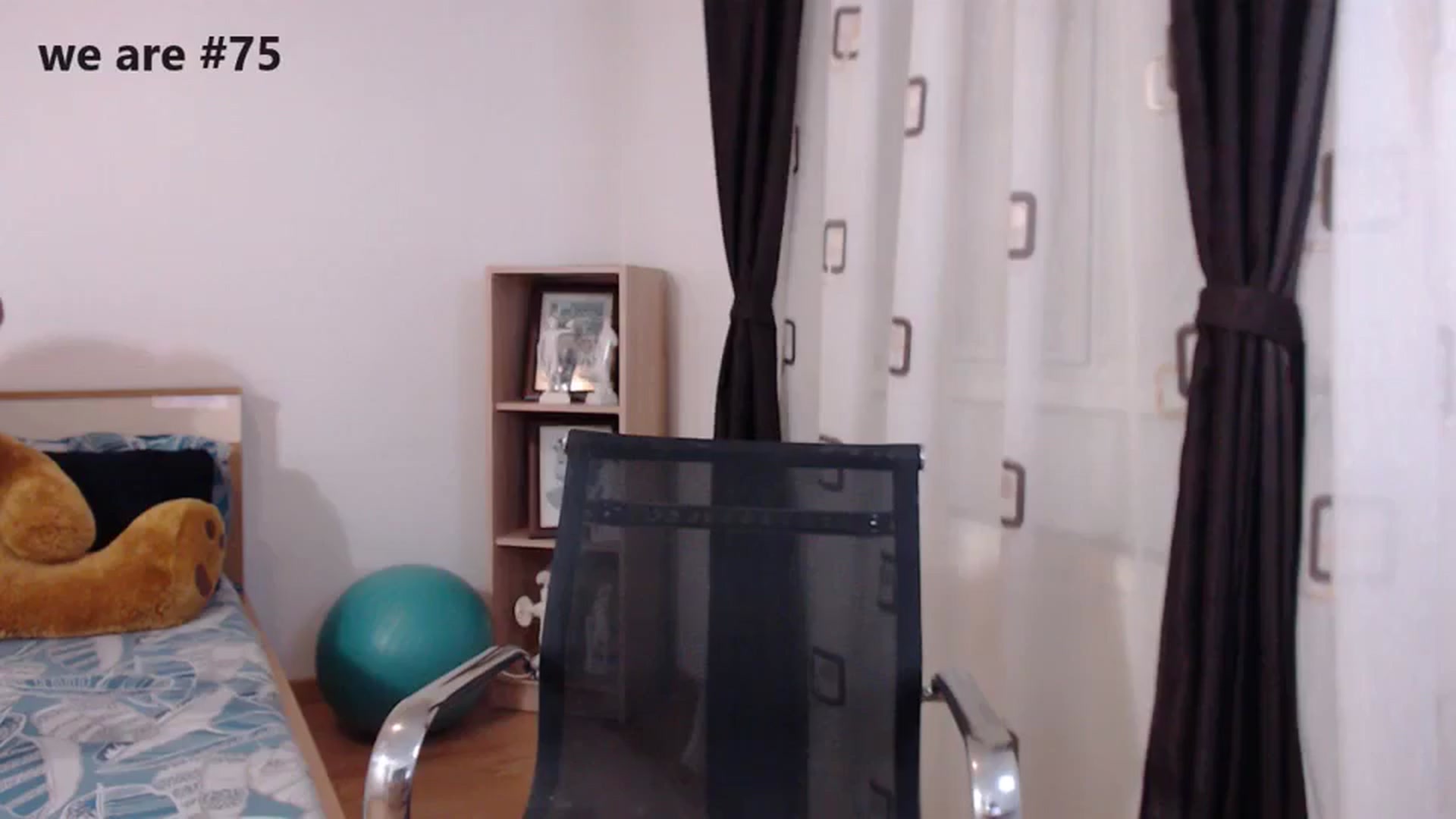 Gallery image thumbnail from LoryBell's myfreecams stream on, 04/29/2024, 24:02 image 17 of 20