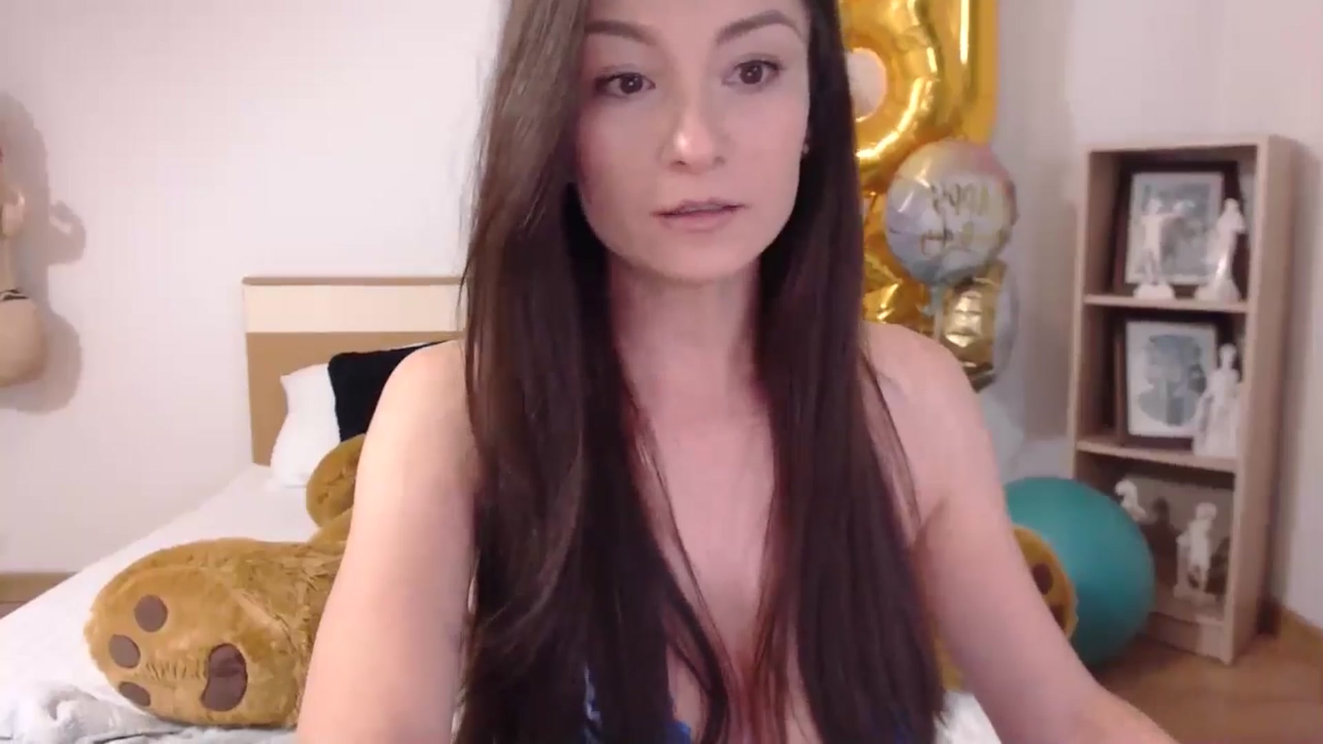 Gallery image thumbnail from LoryBell's myfreecams stream on, 05/23/2024, 01:39 image 11 of 20