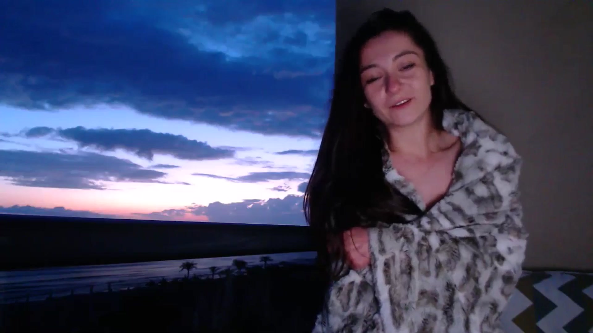 Gallery image thumbnail from LoryBell's myfreecams stream on, 05/28/2024, 02:03 image 14 of 20