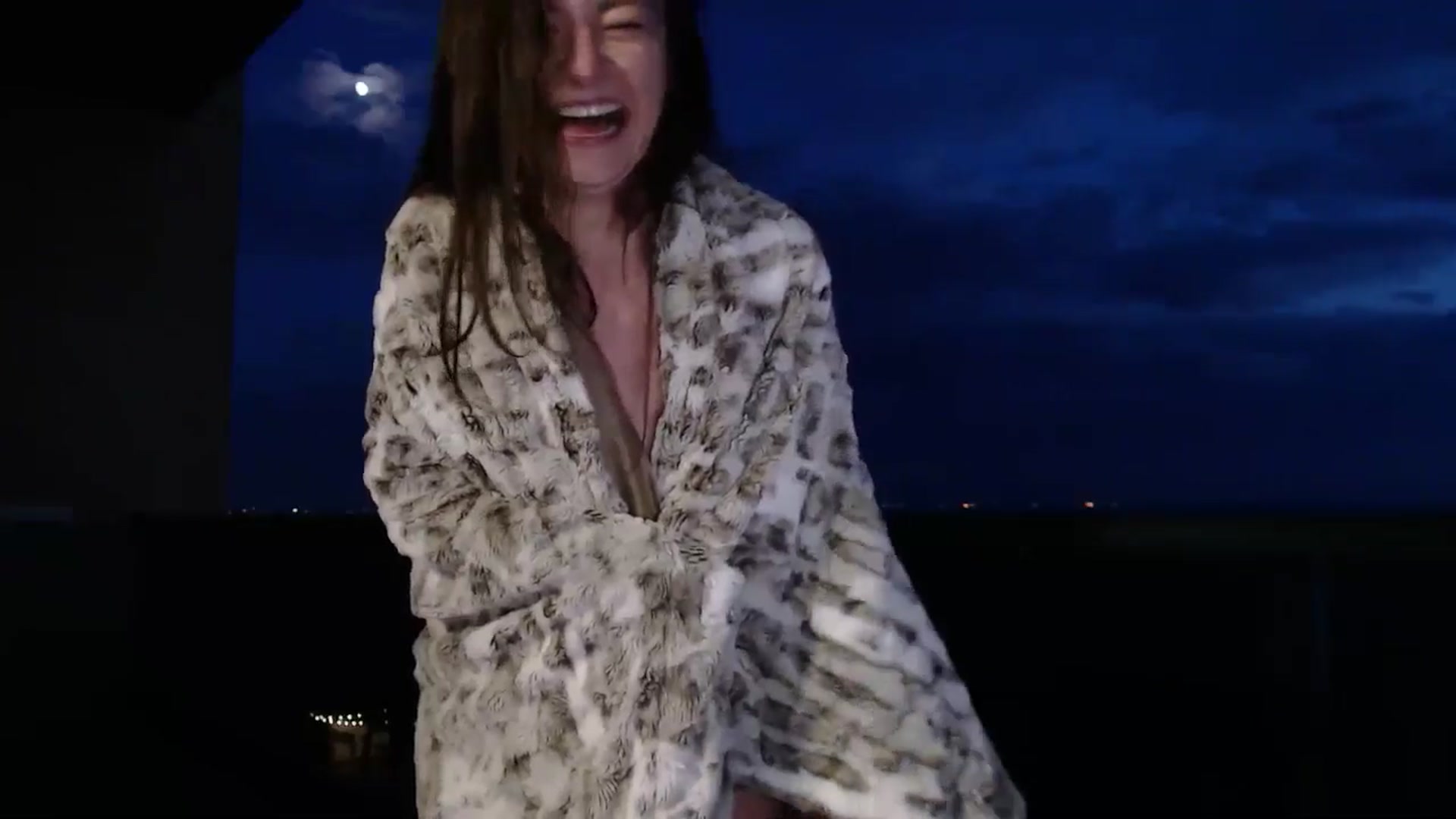 Gallery image thumbnail from LoryBell's myfreecams stream on, 05/28/2024, 02:03 image 10 of 20