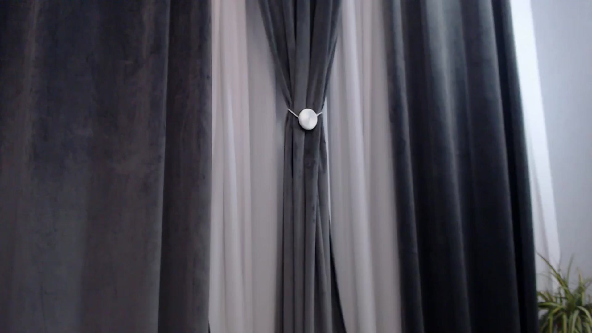 Gallery image thumbnail from LoryBell's myfreecams stream on, 05/28/2024, 21:55 image 3 of 20