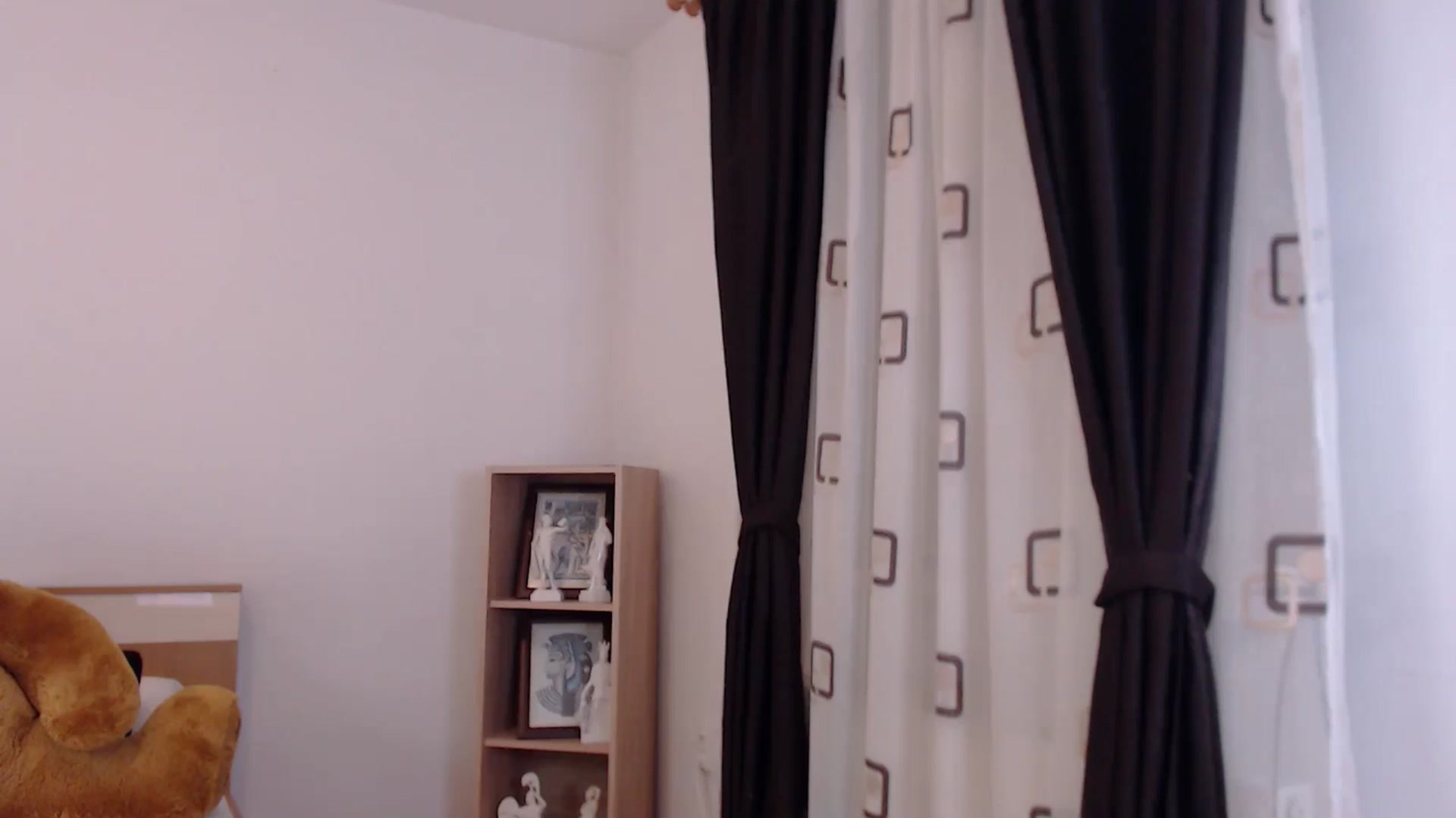 Gallery image thumbnail from LoryBell's myfreecams stream on, 06/04/2024, 01:04 image 19 of 20
