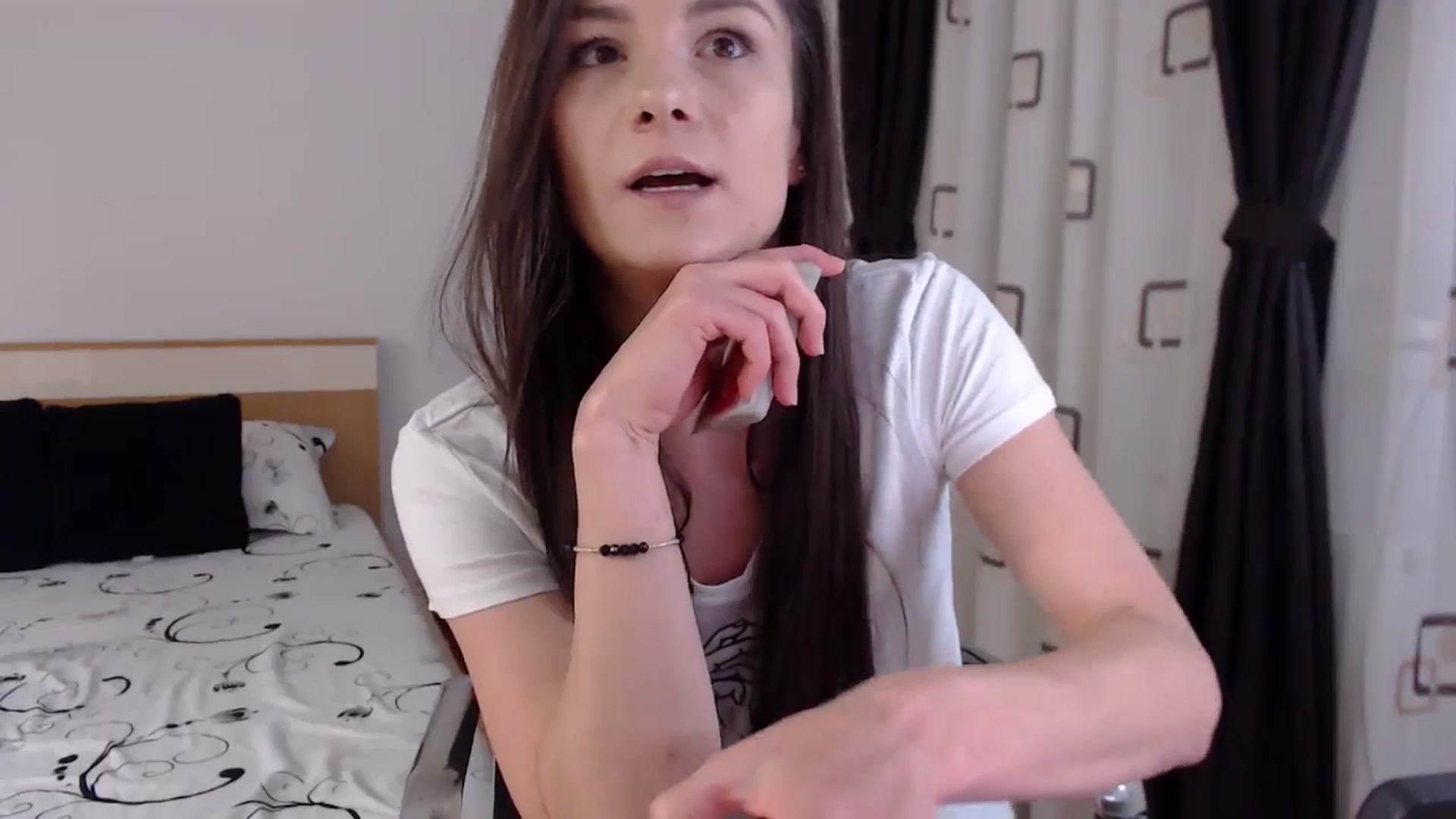 Gallery image thumbnail from LoryBell's myfreecams stream on, 06/06/2024, 24:22 image 5 of 20