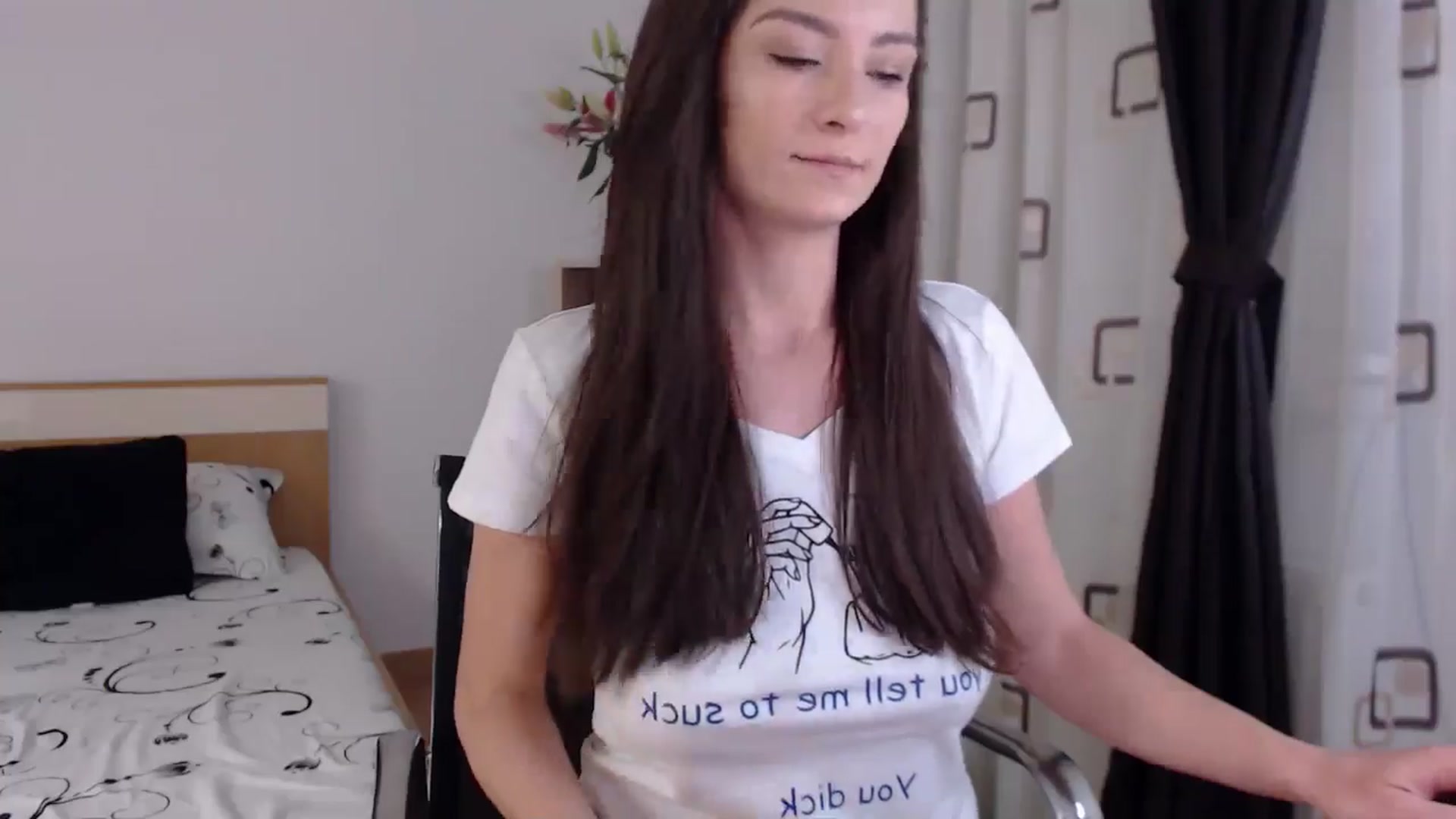 Gallery image thumbnail from LoryBell's myfreecams stream on, 06/06/2024, 24:22 image 2 of 20