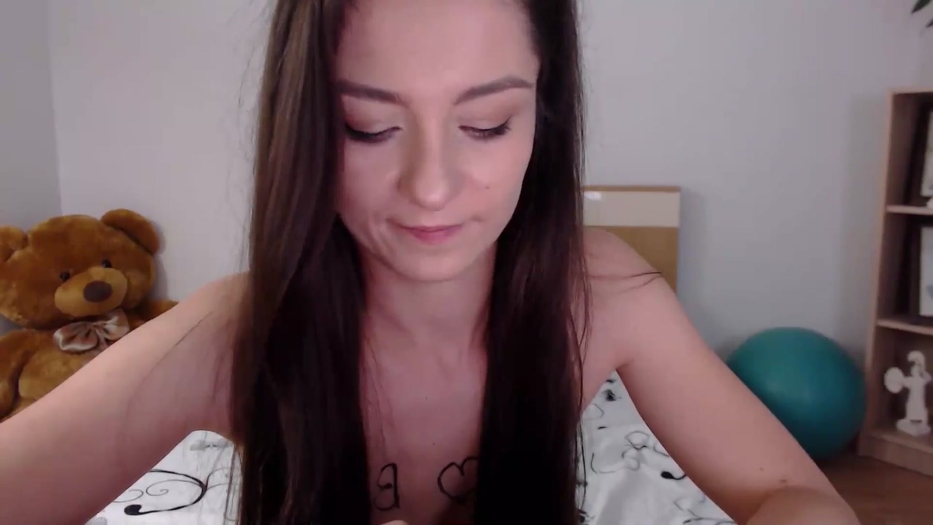 Gallery image thumbnail from LoryBell's myfreecams stream on, 06/06/2024, 01:57 image 2 of 20