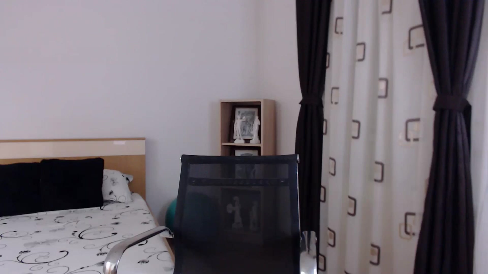 Gallery image thumbnail from LoryBell's myfreecams stream on, 06/07/2024, 01:06 image 19 of 20