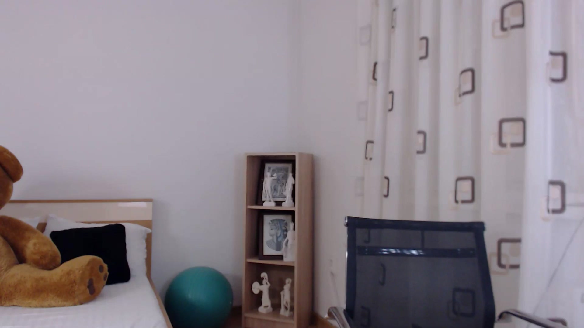 Gallery image thumbnail from LoryBell's myfreecams stream on, 06/15/2024, 02:11 image 6 of 20